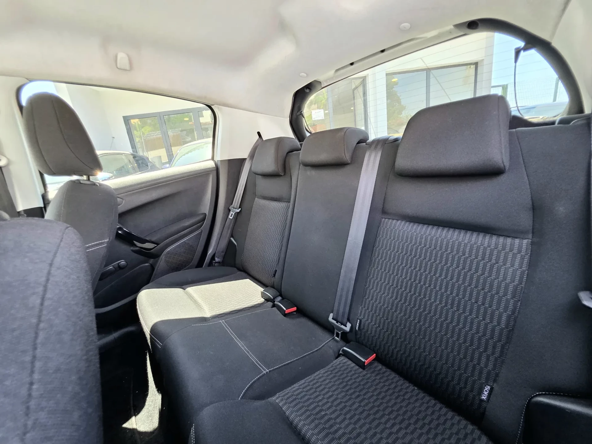 Peugeot 208 1.6 BlueHDi Style 13