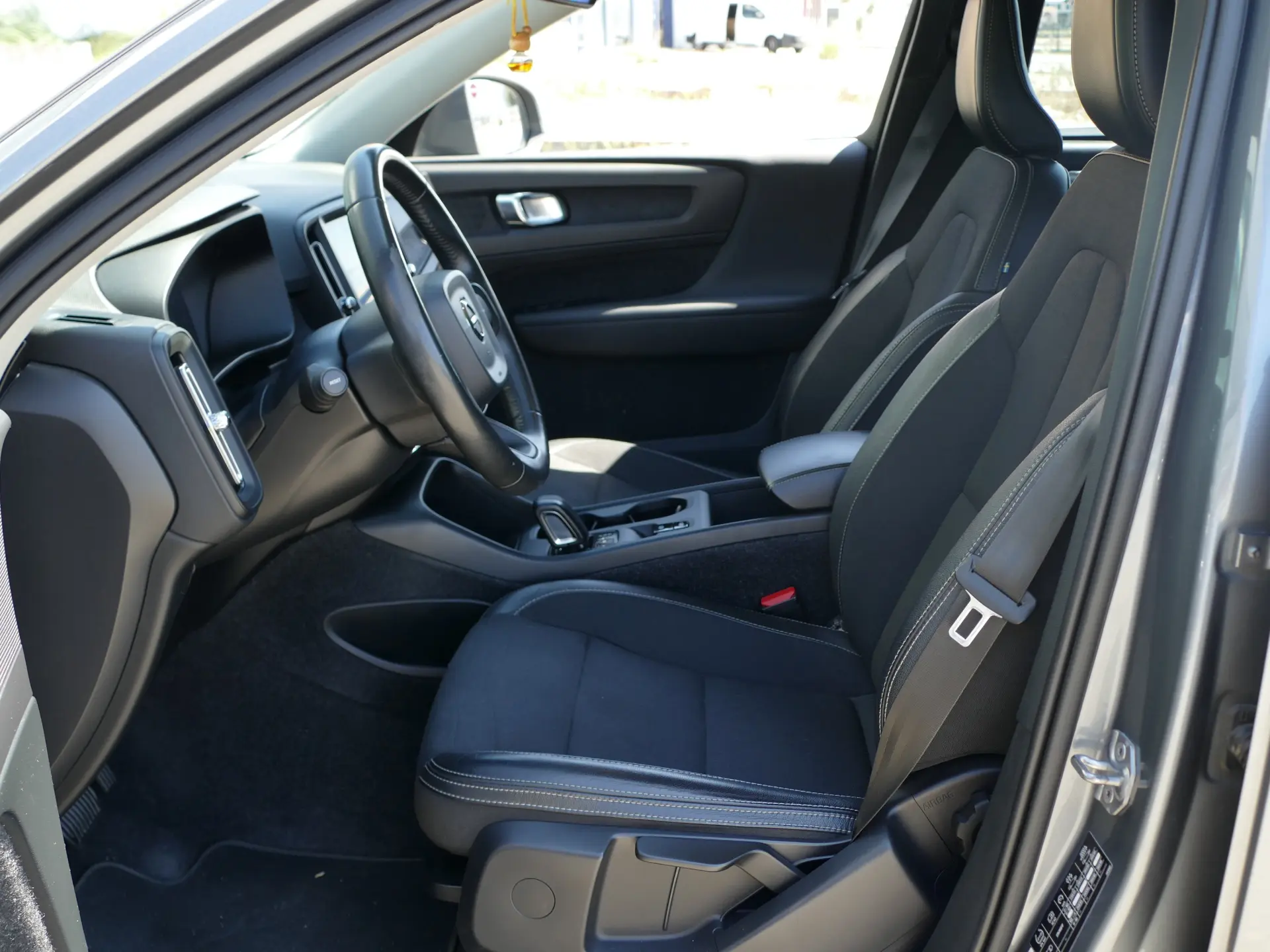 Volvo XC 40 2.0 D3 Geartronic 28