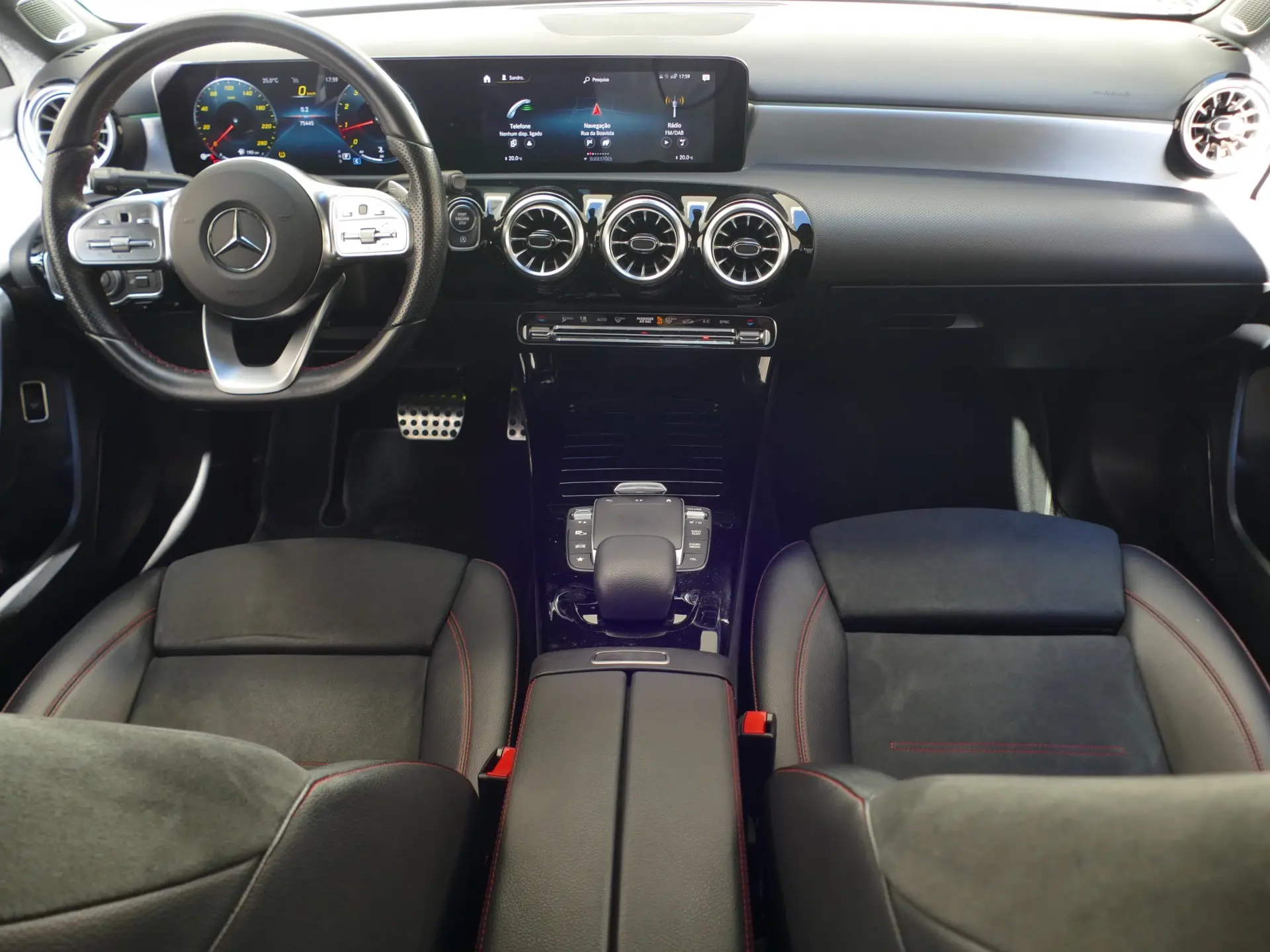 Mercedes-Benz A 200 Limousine AMG Line Aut. 39