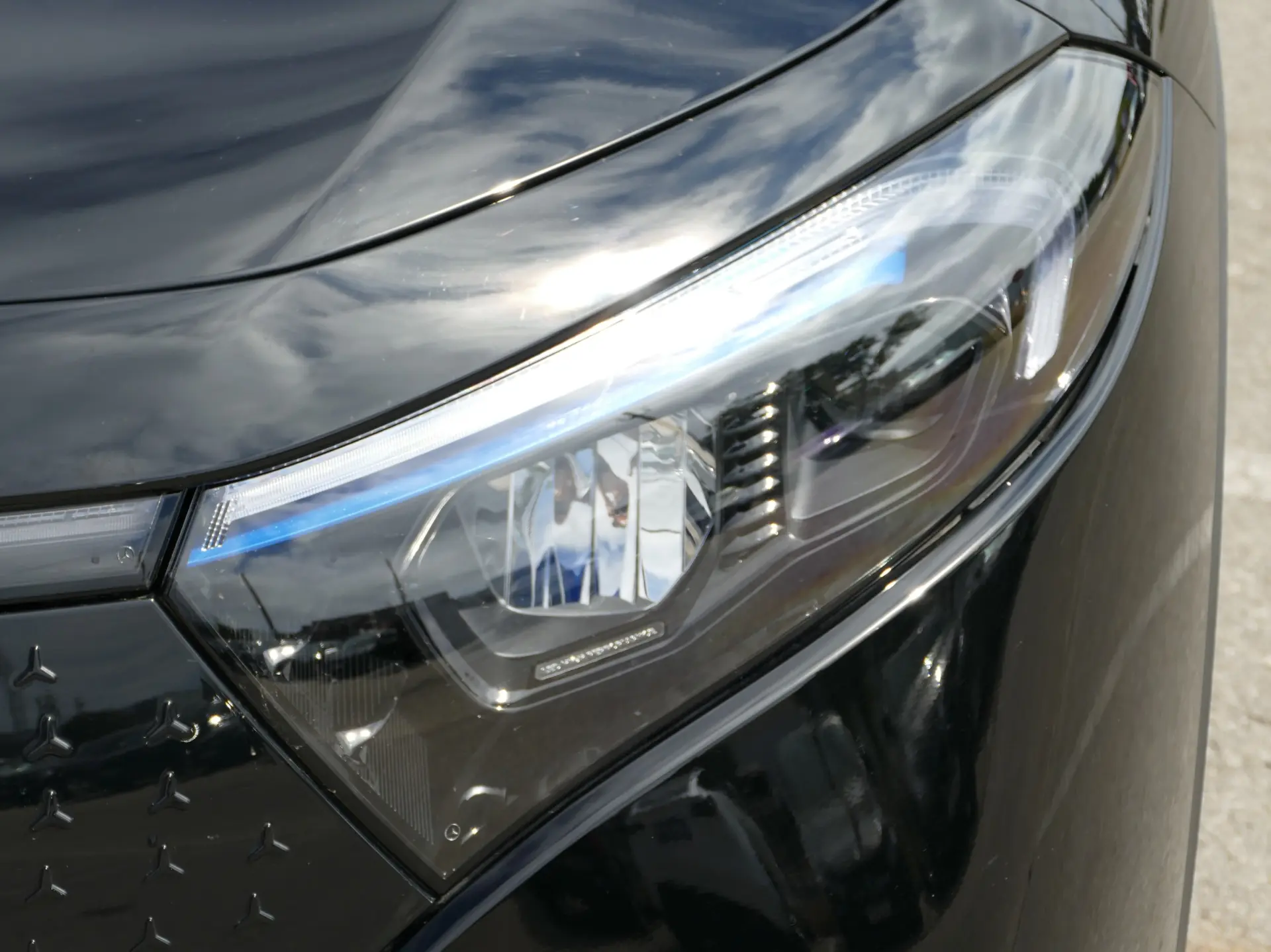Mercedes-Benz EQB 300 4Matic Progressive 10