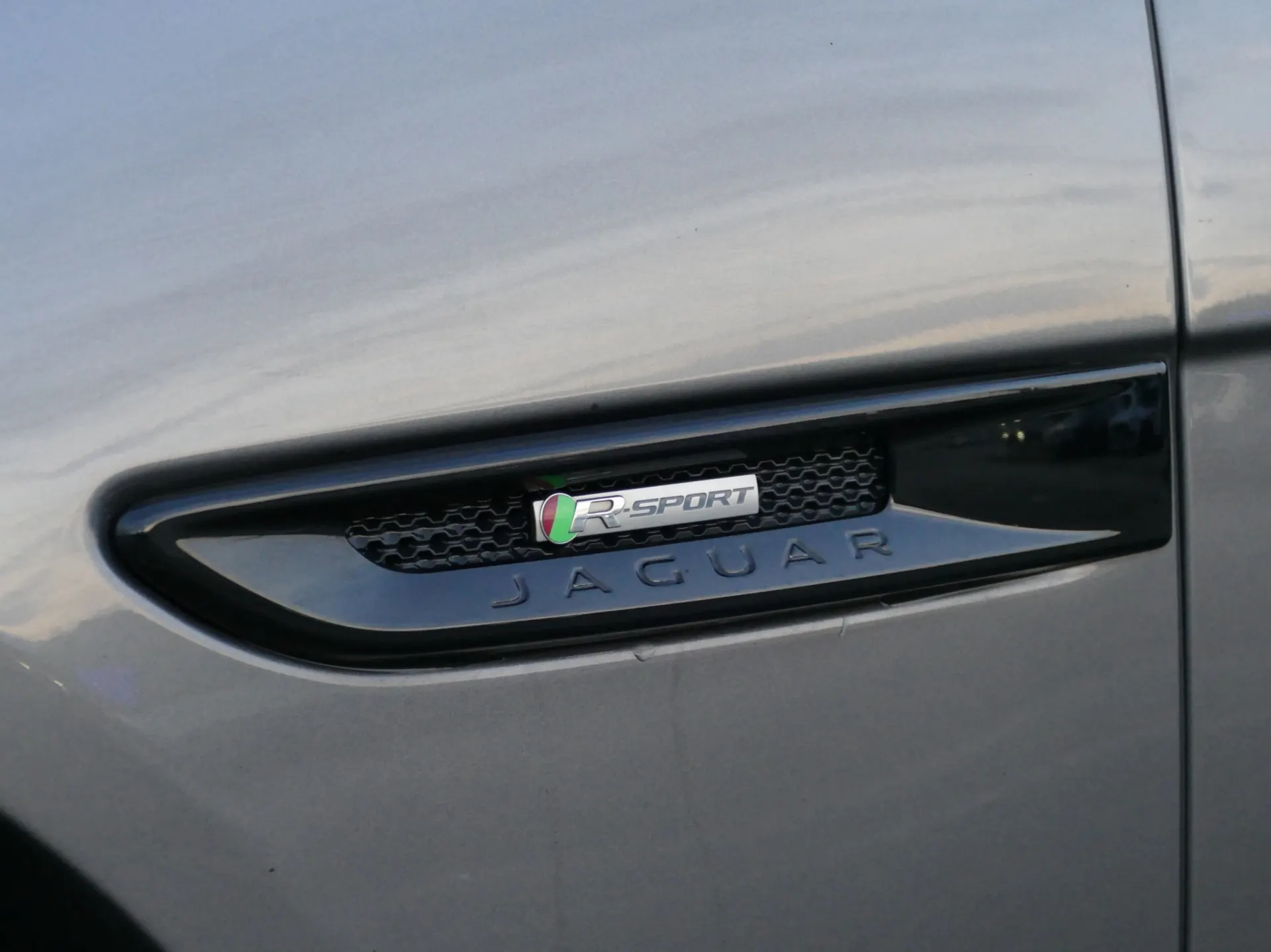 Jaguar XF Sportbrake 2.0 D R-Sport Aut. 6