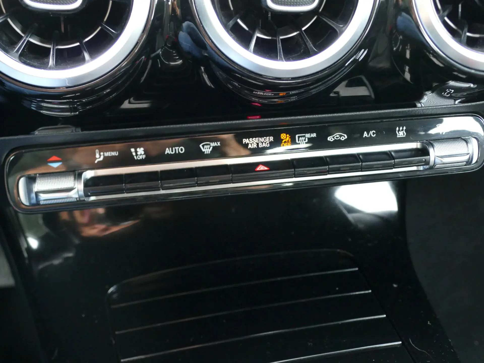 Mercedes-Benz A 250 Limousine e Style Plus 19