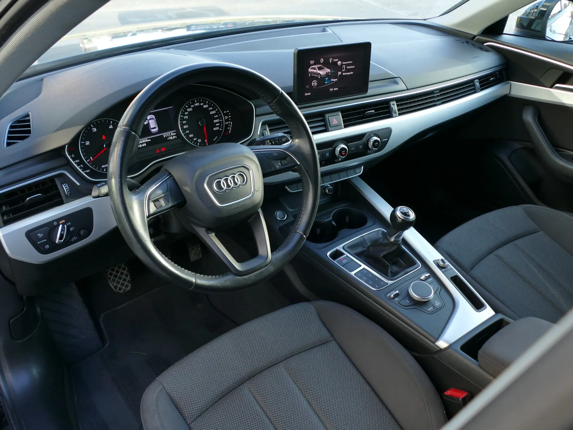Audi A4 Avant 2.0 TDI 24