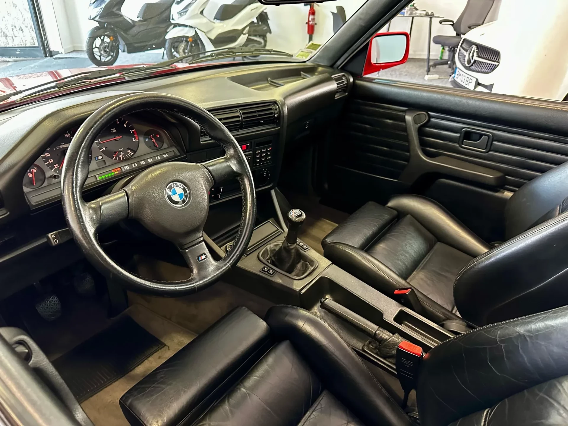 BMW M3 Standard 6