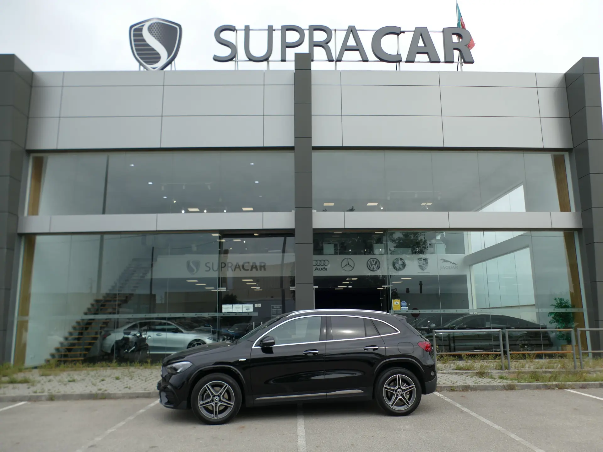 Mercedes-Benz GLA 250 e AMG Line 42