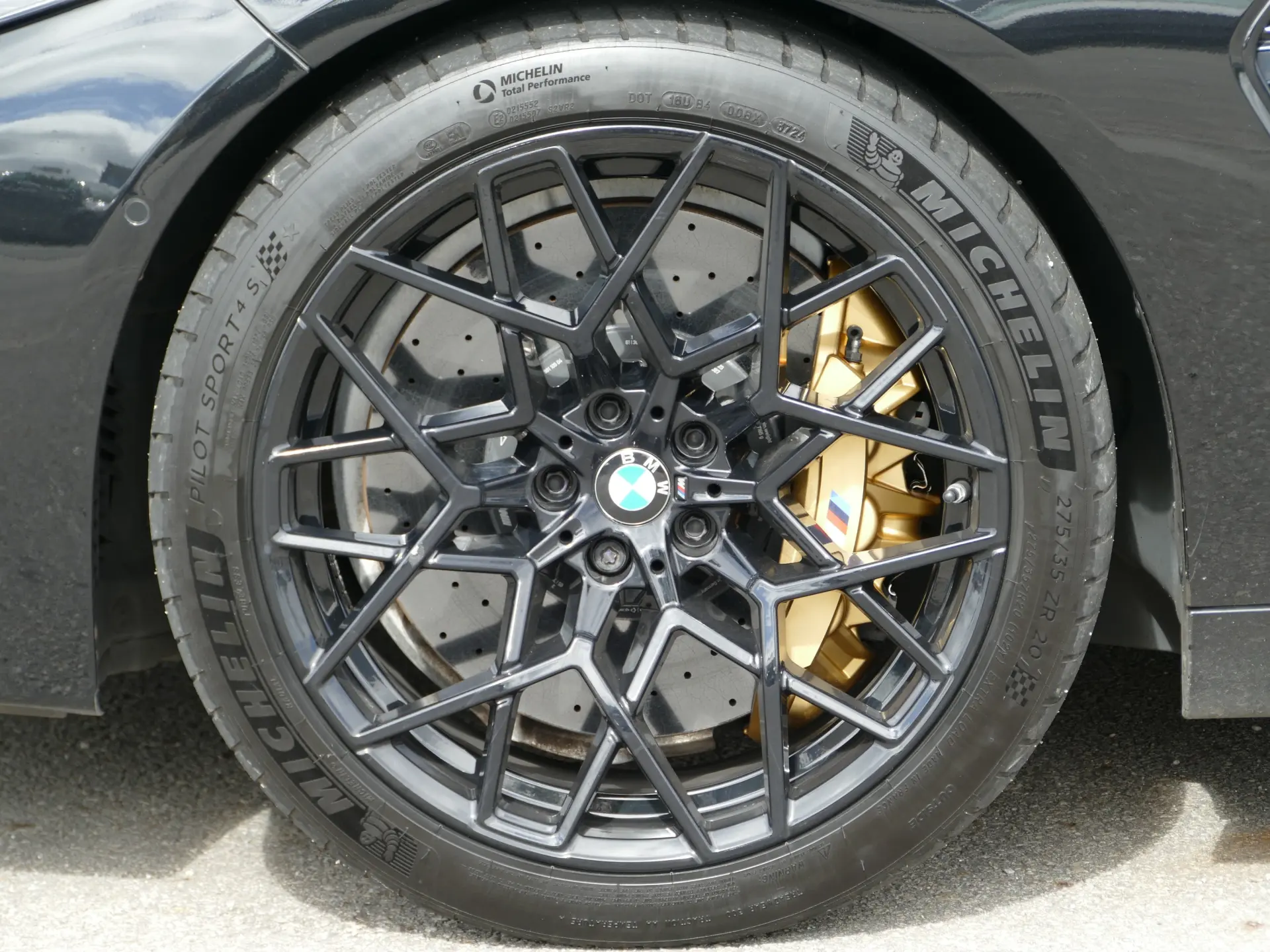 BMW M8 Competition 9