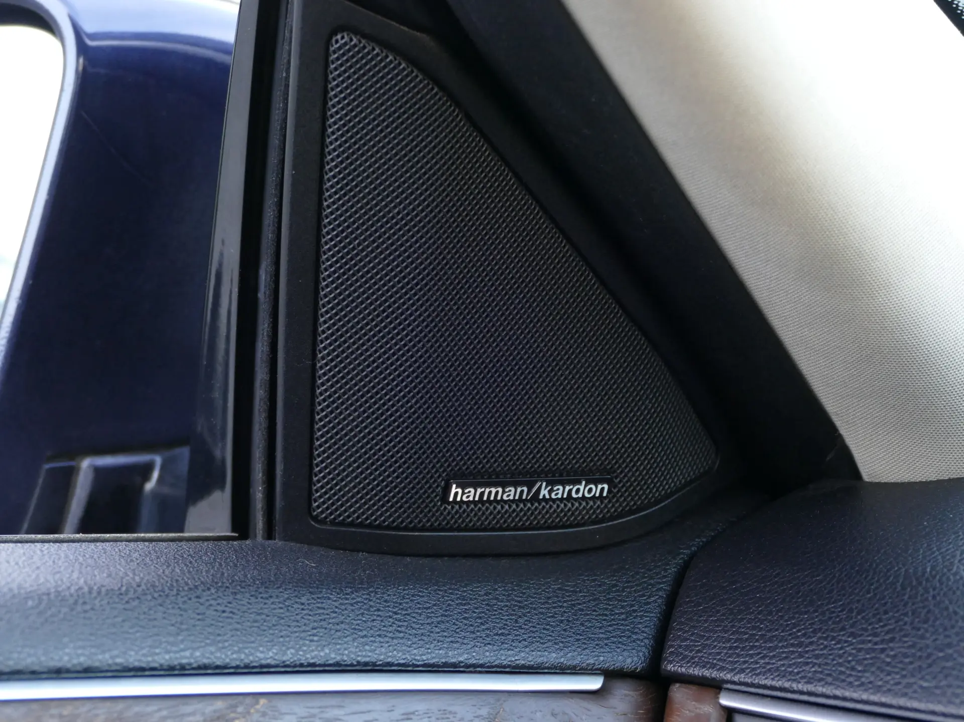 Mercedes-Benz E 220 CDi Avantgarde BE Auto. 36