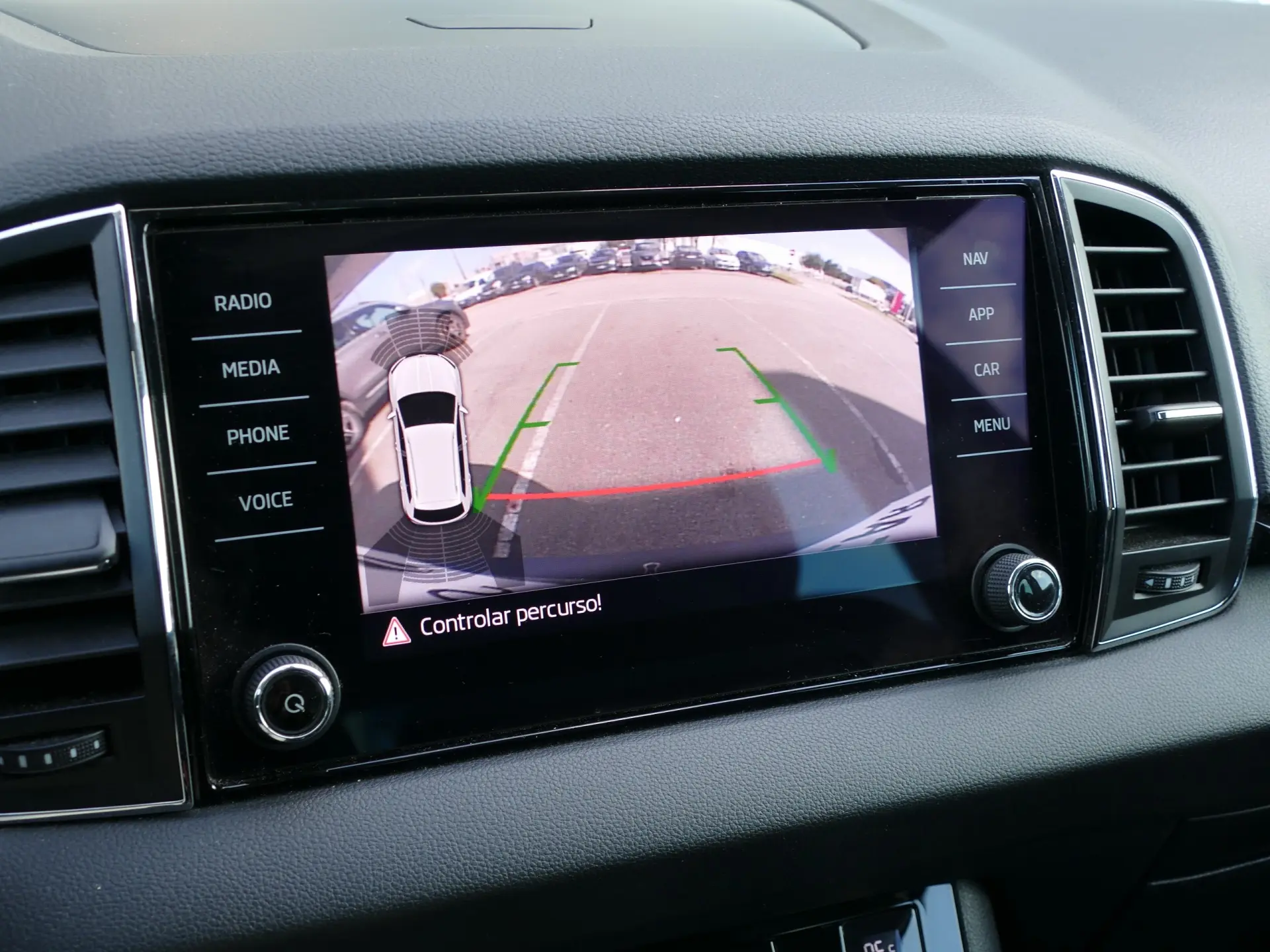 Skoda Karoq 2.0 TDI Ambition 18