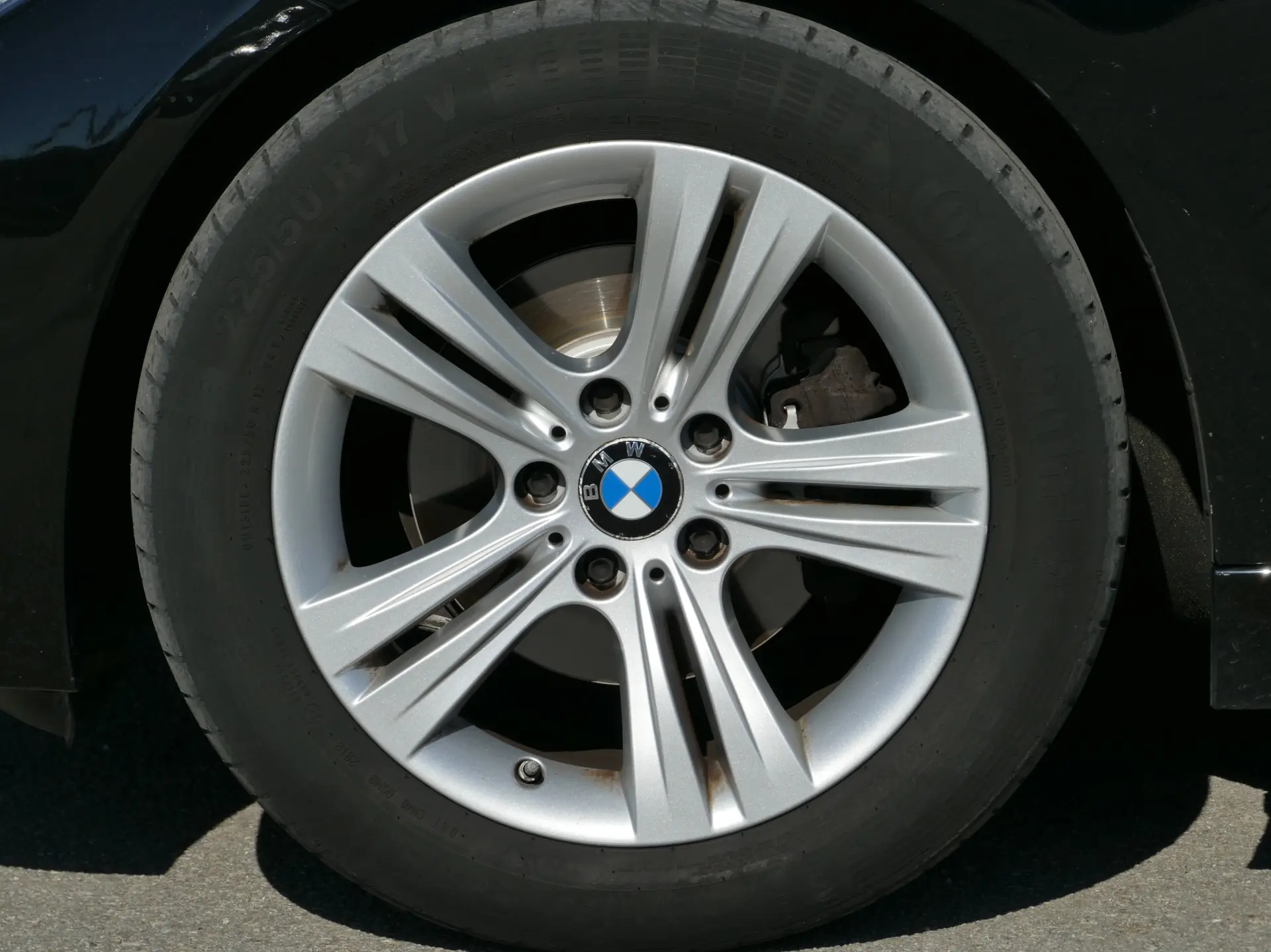 BMW 318 d Line Sport 7