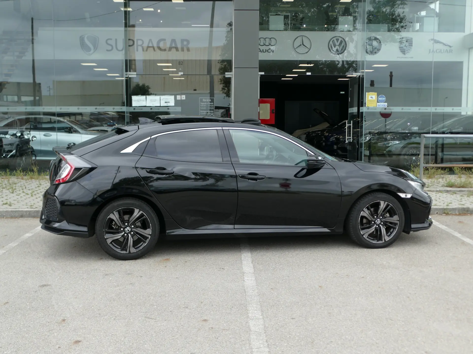 Honda Civic 1.6 i-DTEC Executive Premium 9AT 42