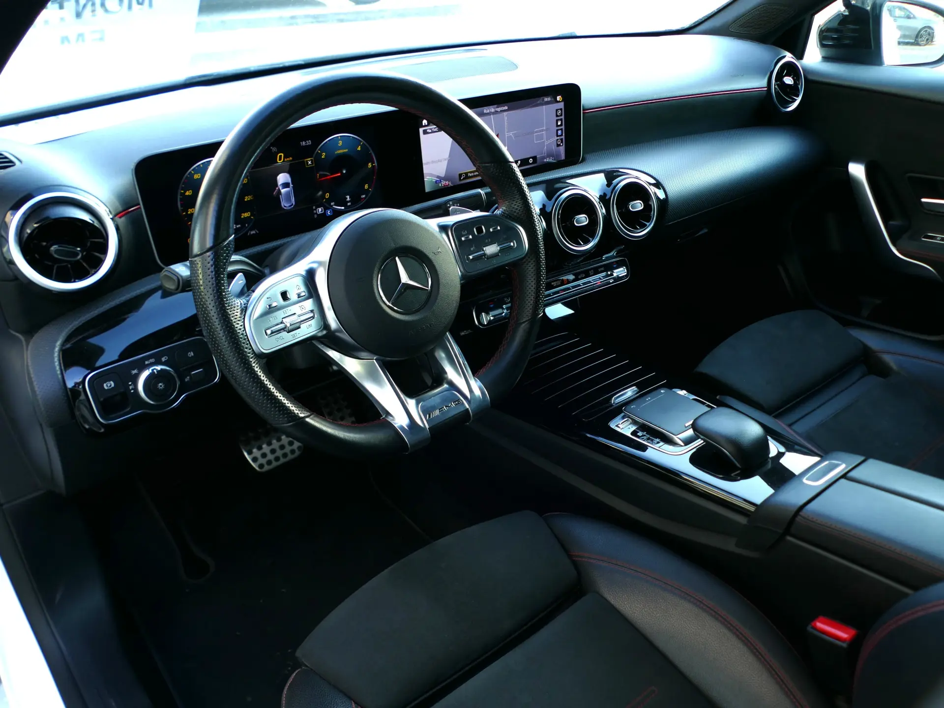 Mercedes-Benz A 180 d AMG Line Aut. 26