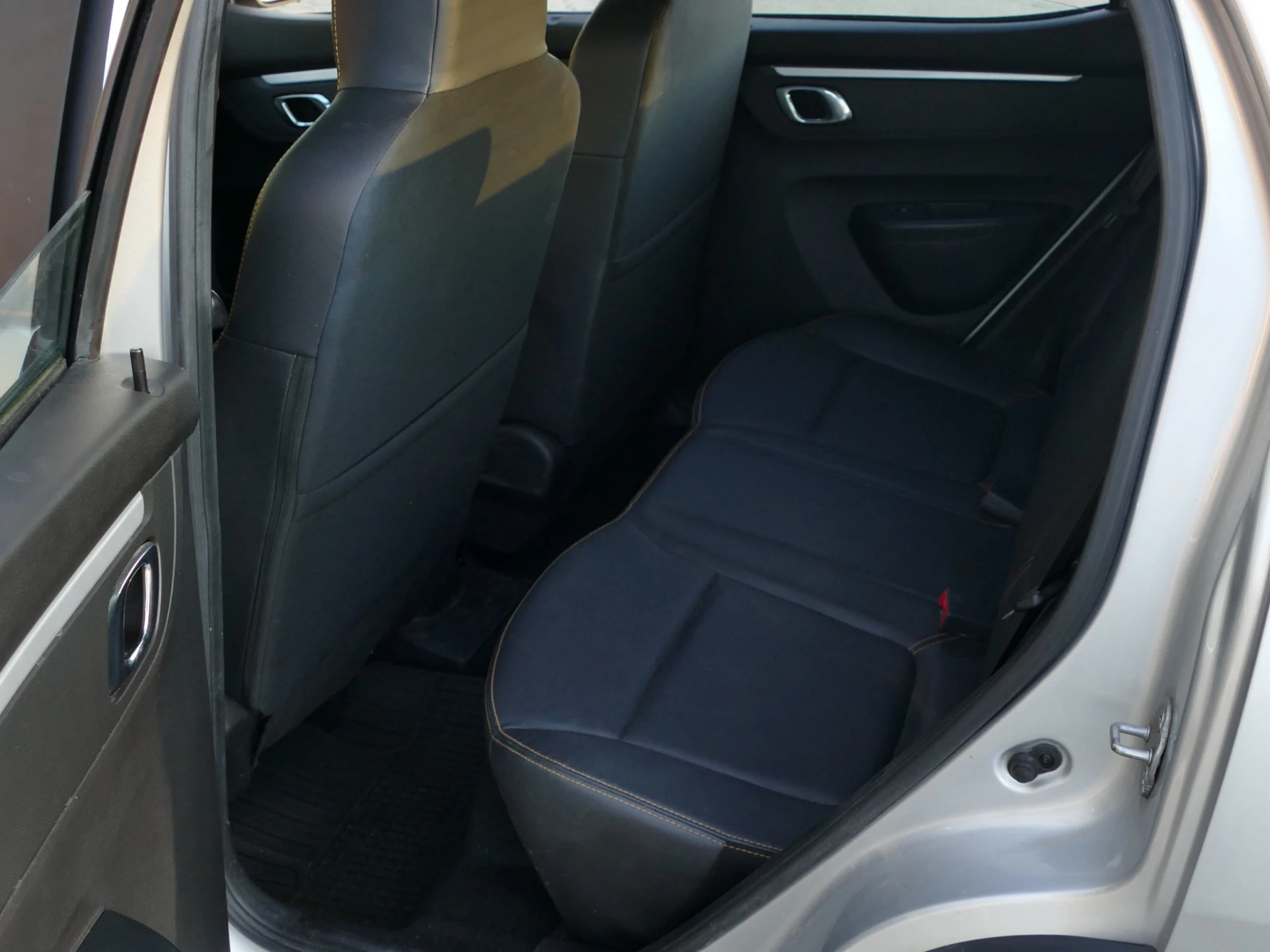 Dacia Spring Electric 45 Expression 32