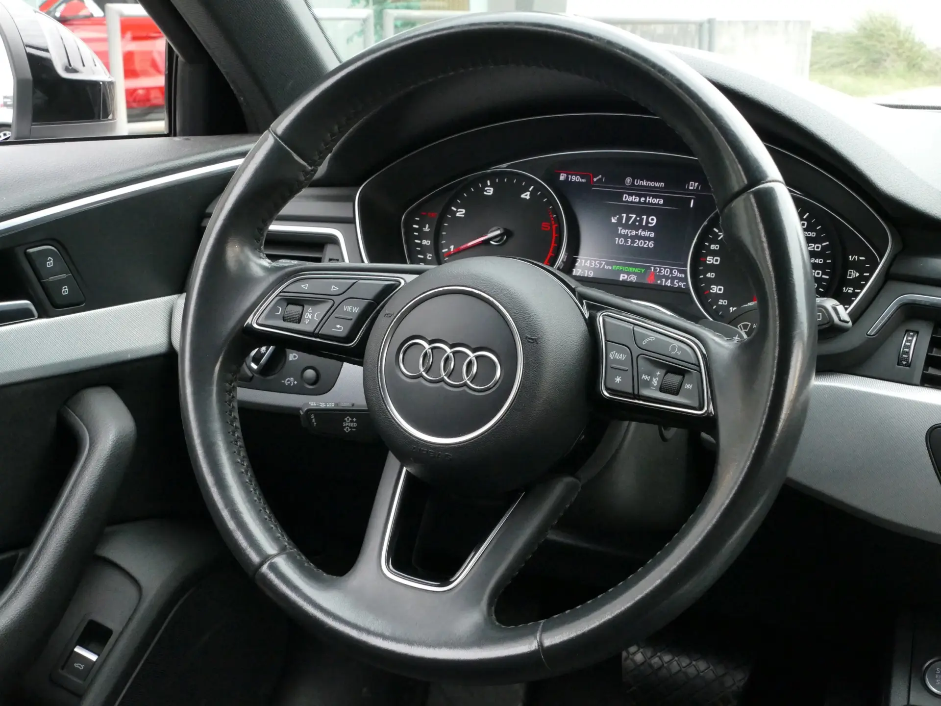 Audi A4 Avant 40 TDI Sport S tronic 34