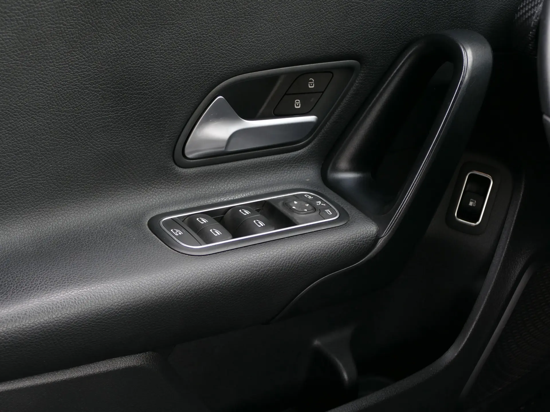 Mercedes-Benz A 250 Limousine e Style Plus 29