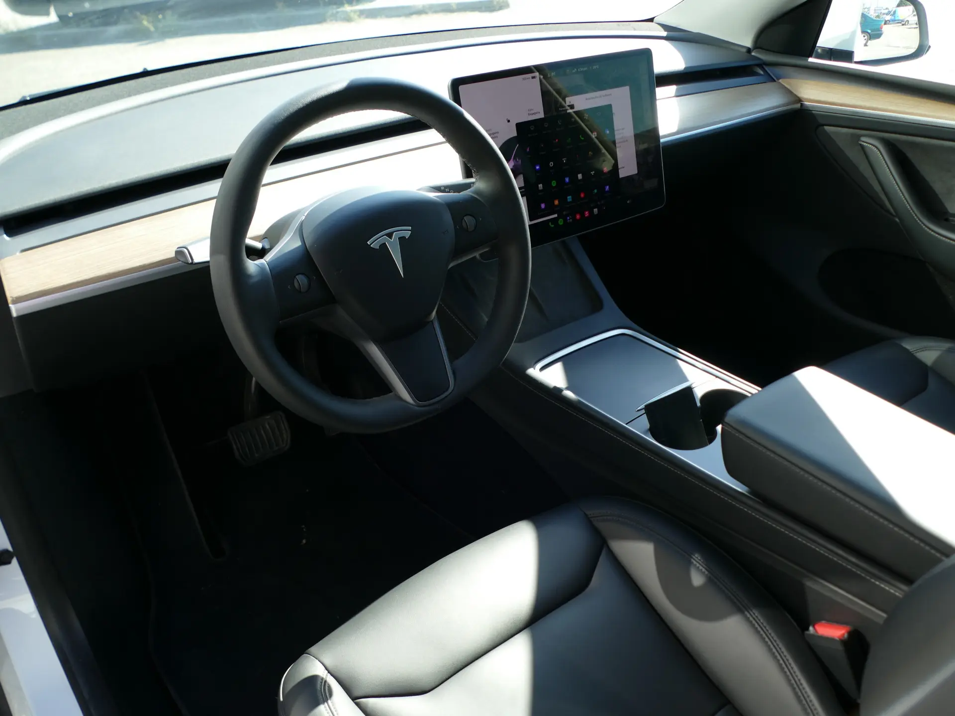 Tesla Model Y Tração Traseira 23