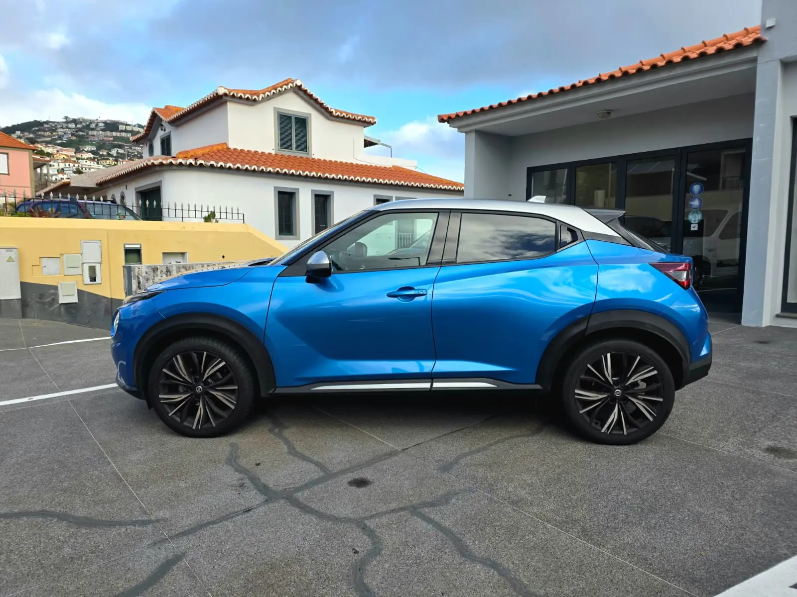 Nissan Juke 1.0 DIG-T N-Design C.Two Tone S. 8