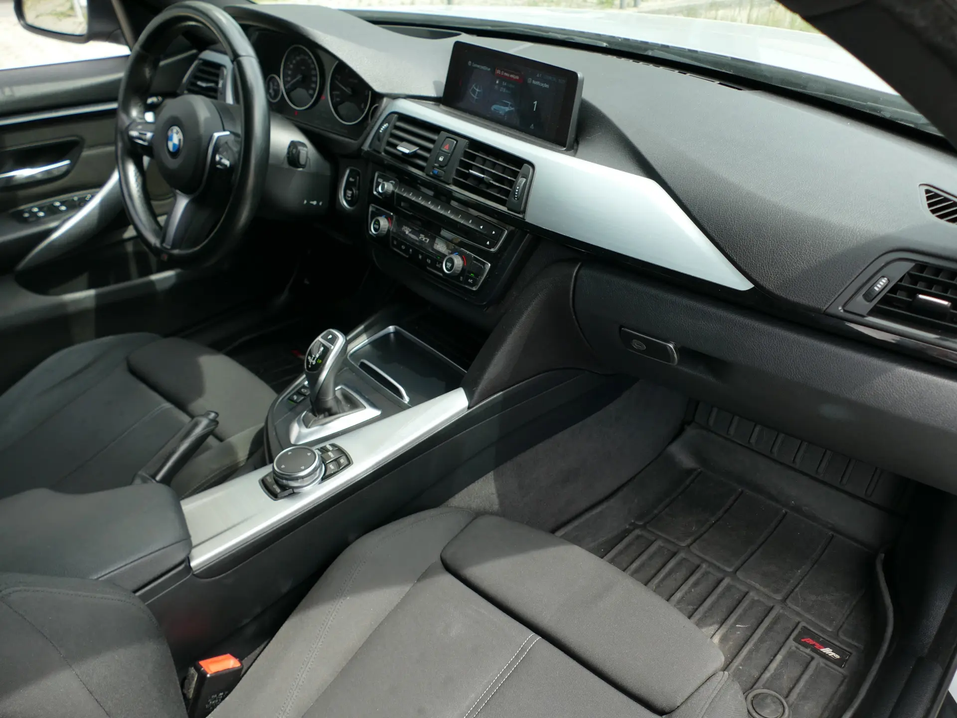 BMW 420 Gran Coupé d Line Sport Auto 31