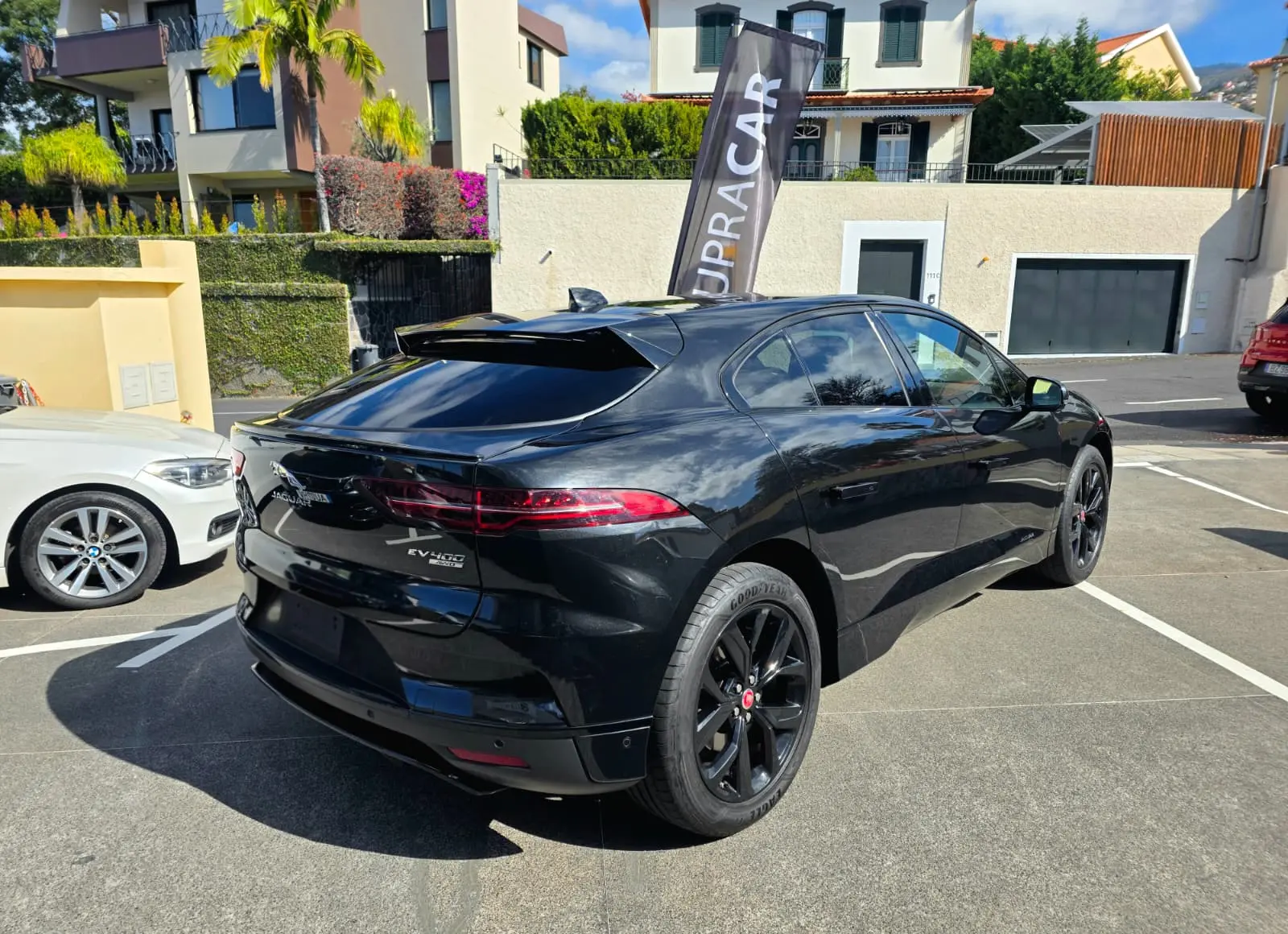Jaguar I-Pace EV400 R-Dynamic SE AWD 5