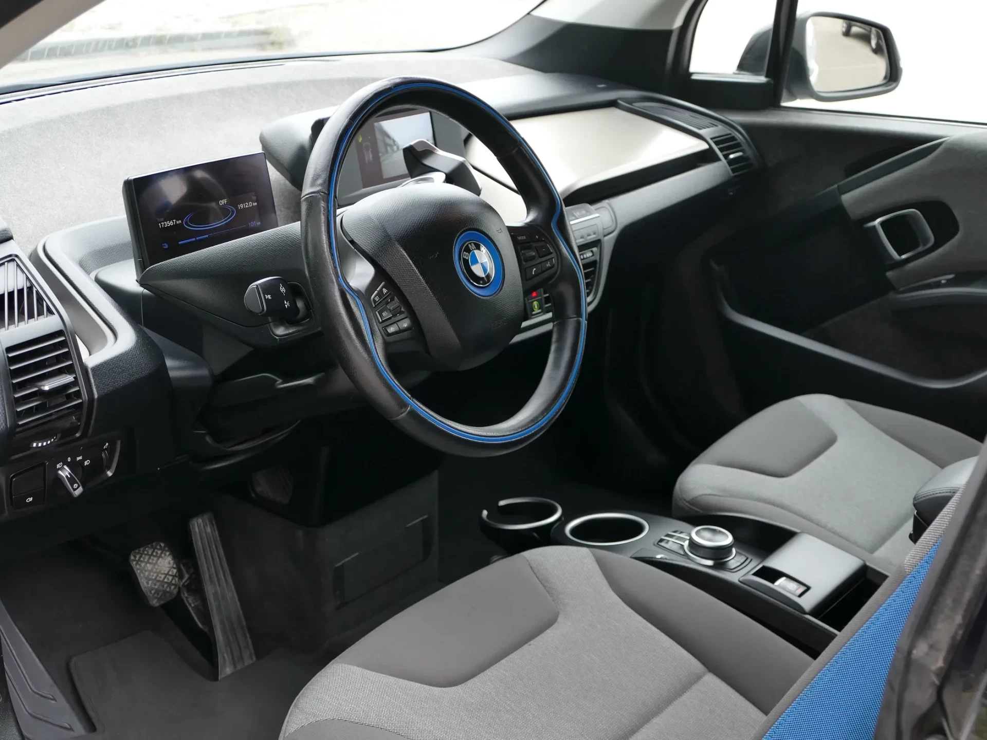 BMW i3 120Ah 19