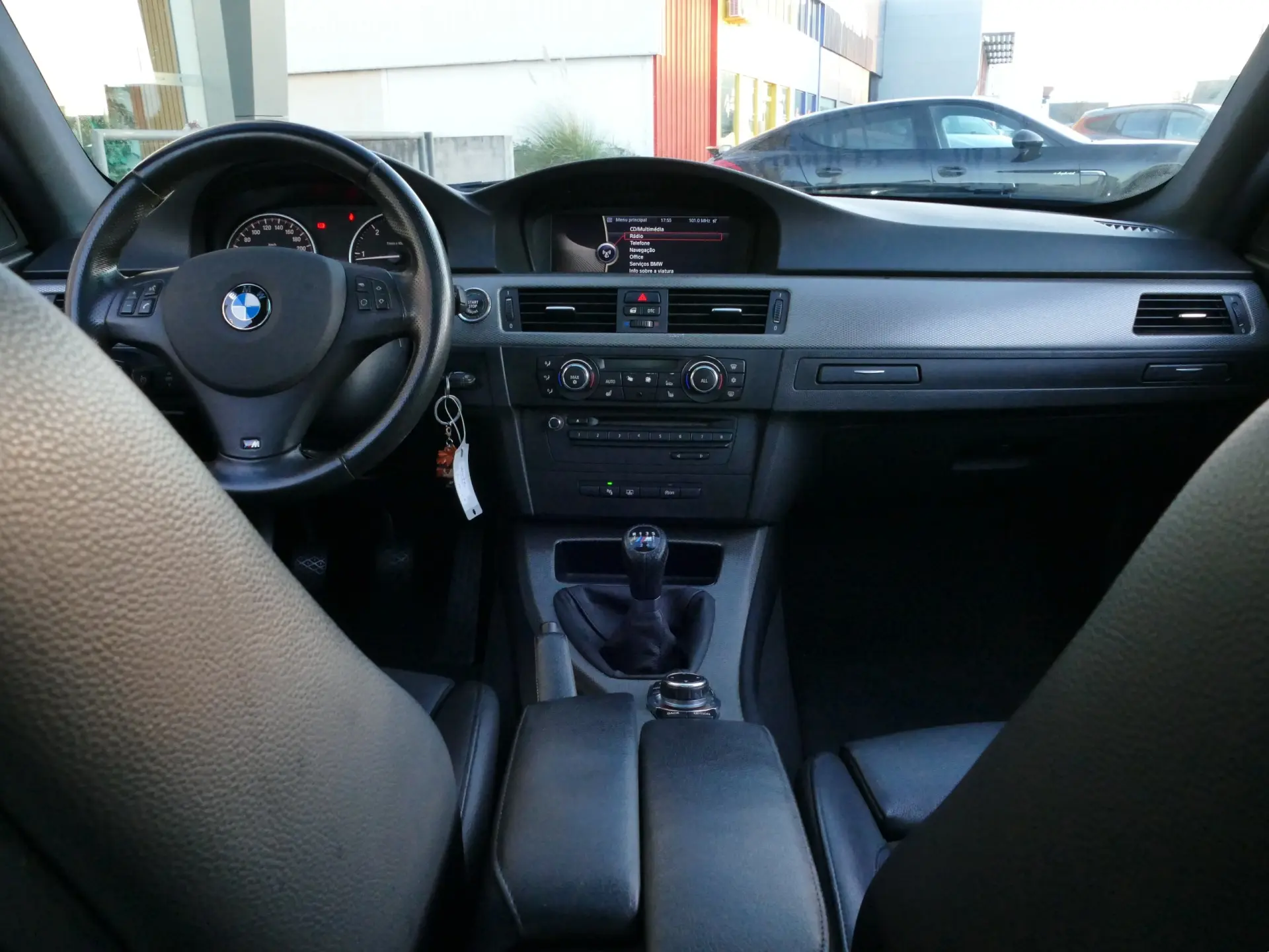 BMW 320 d Coupe 35