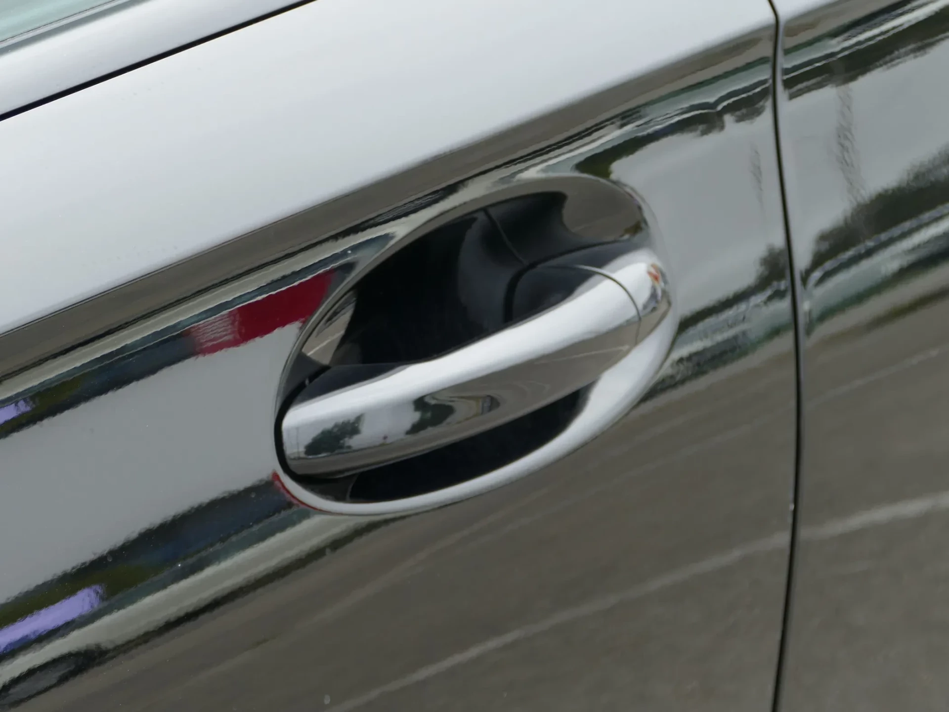 Mercedes-Benz A 250 Limousine e AMG Line 11