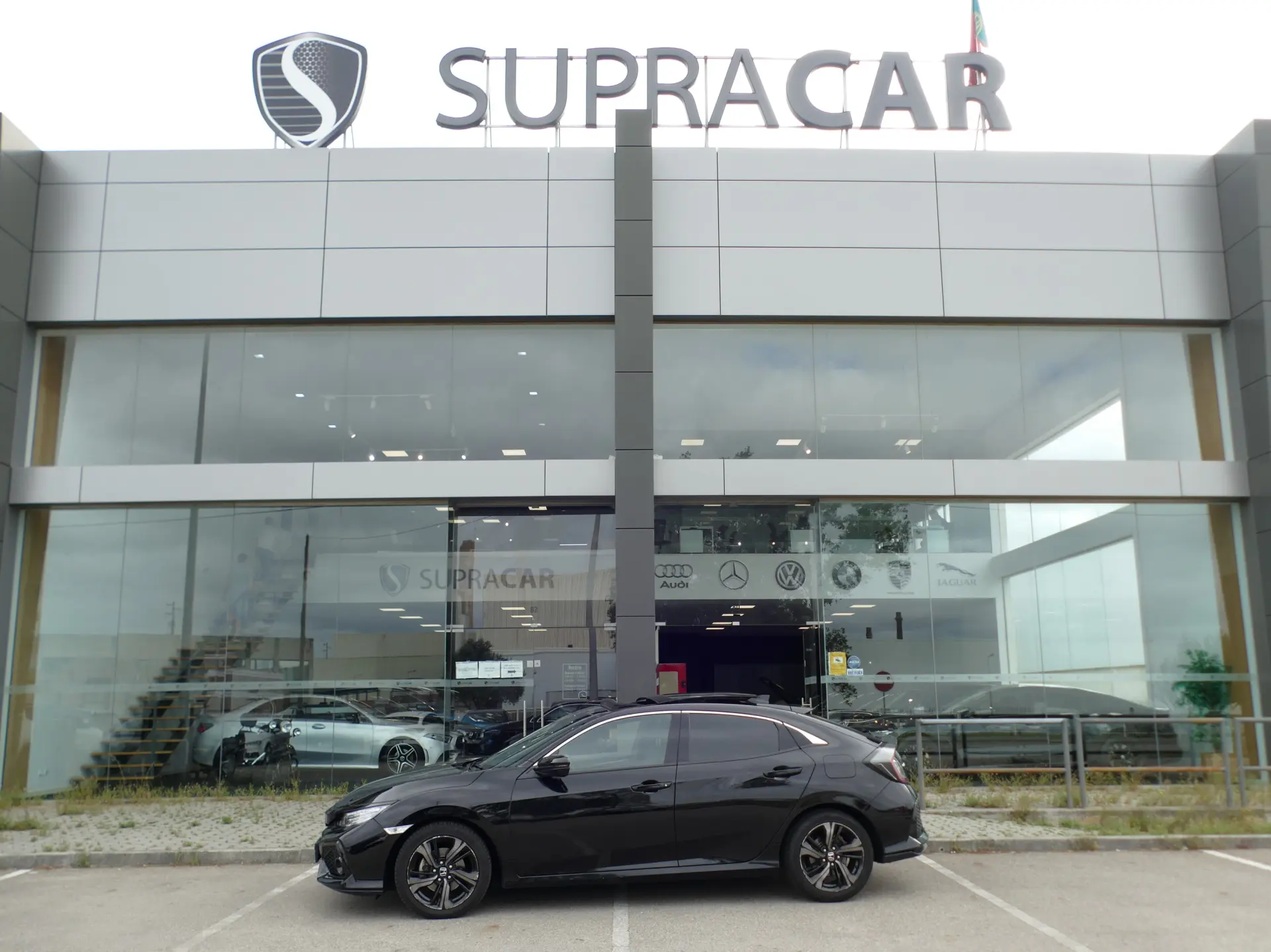 Honda Civic 1.6 i-DTEC Executive Premium 9AT 43
