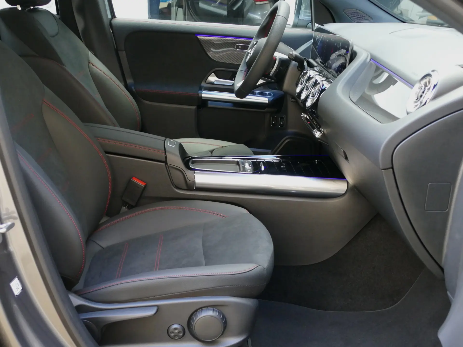 Mercedes-Benz GLA 250 e AMG Line 30