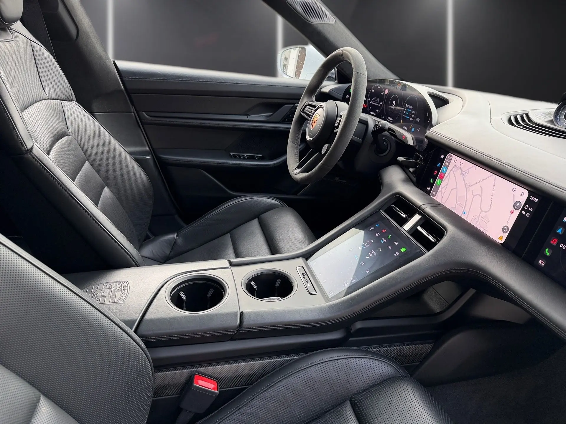 Porsche Taycan Turbo S 15