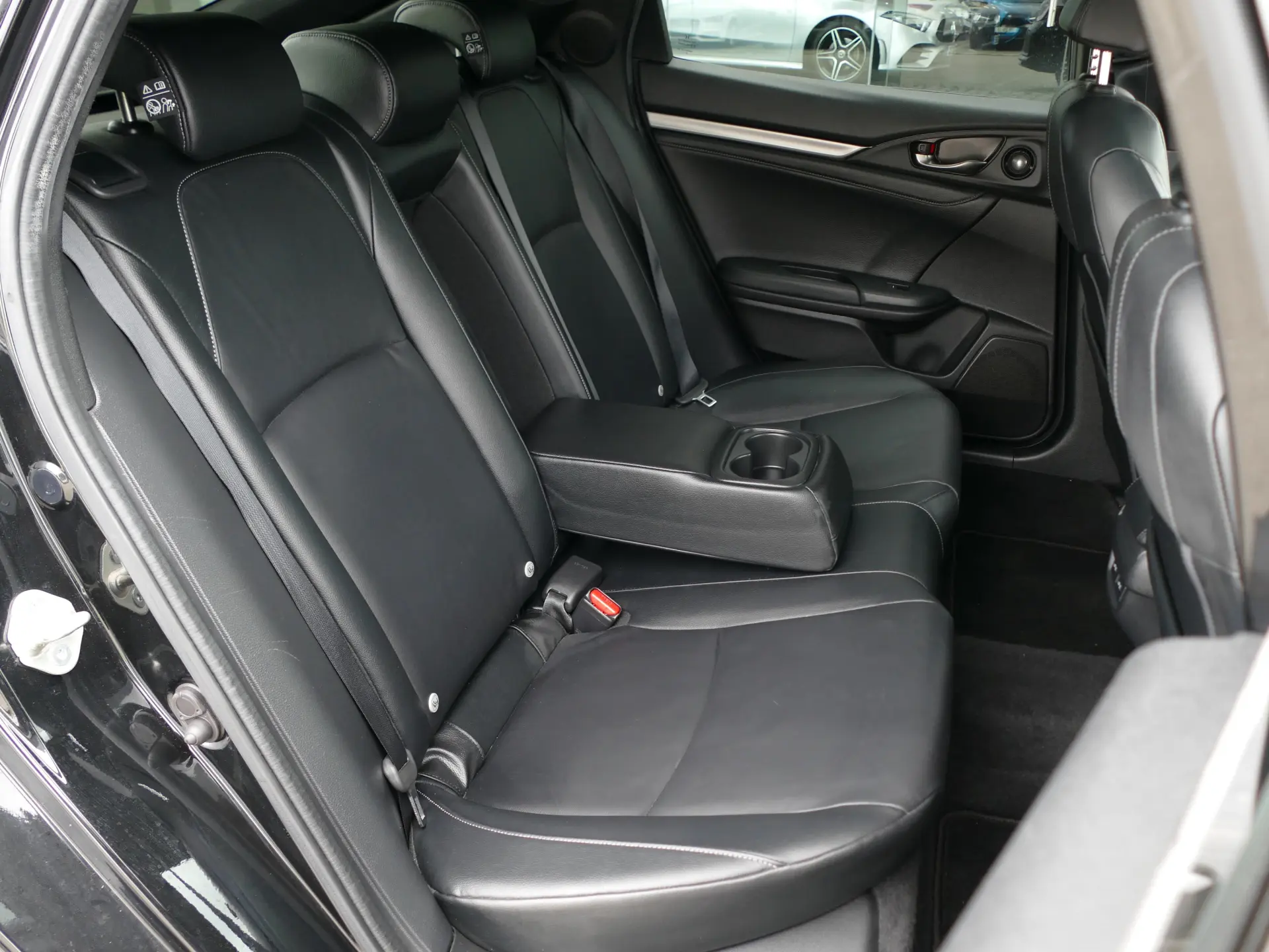 Honda Civic 1.6 i-DTEC Executive Premium 9AT 34