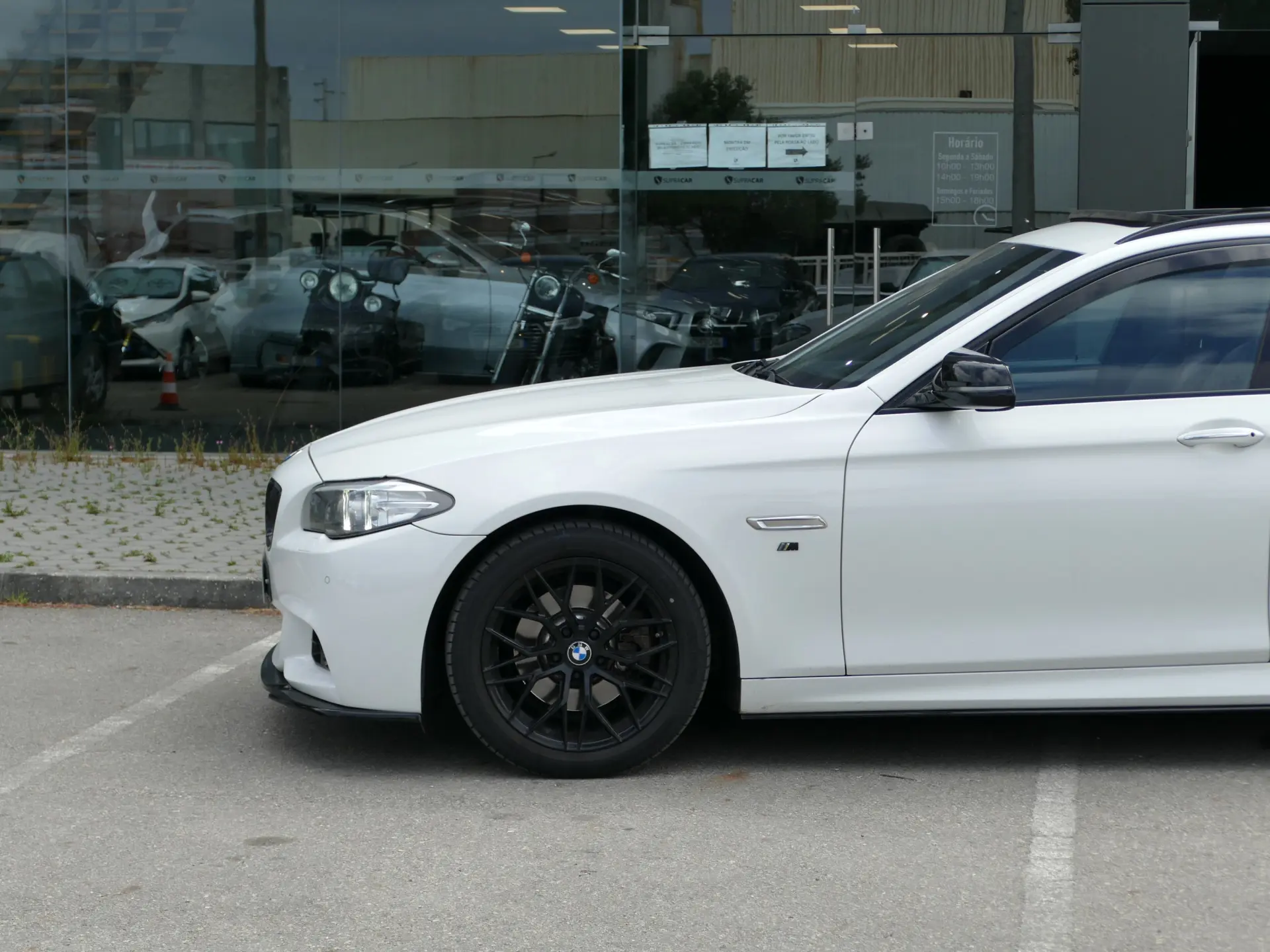 BMW 520 d Pack M Auto 16