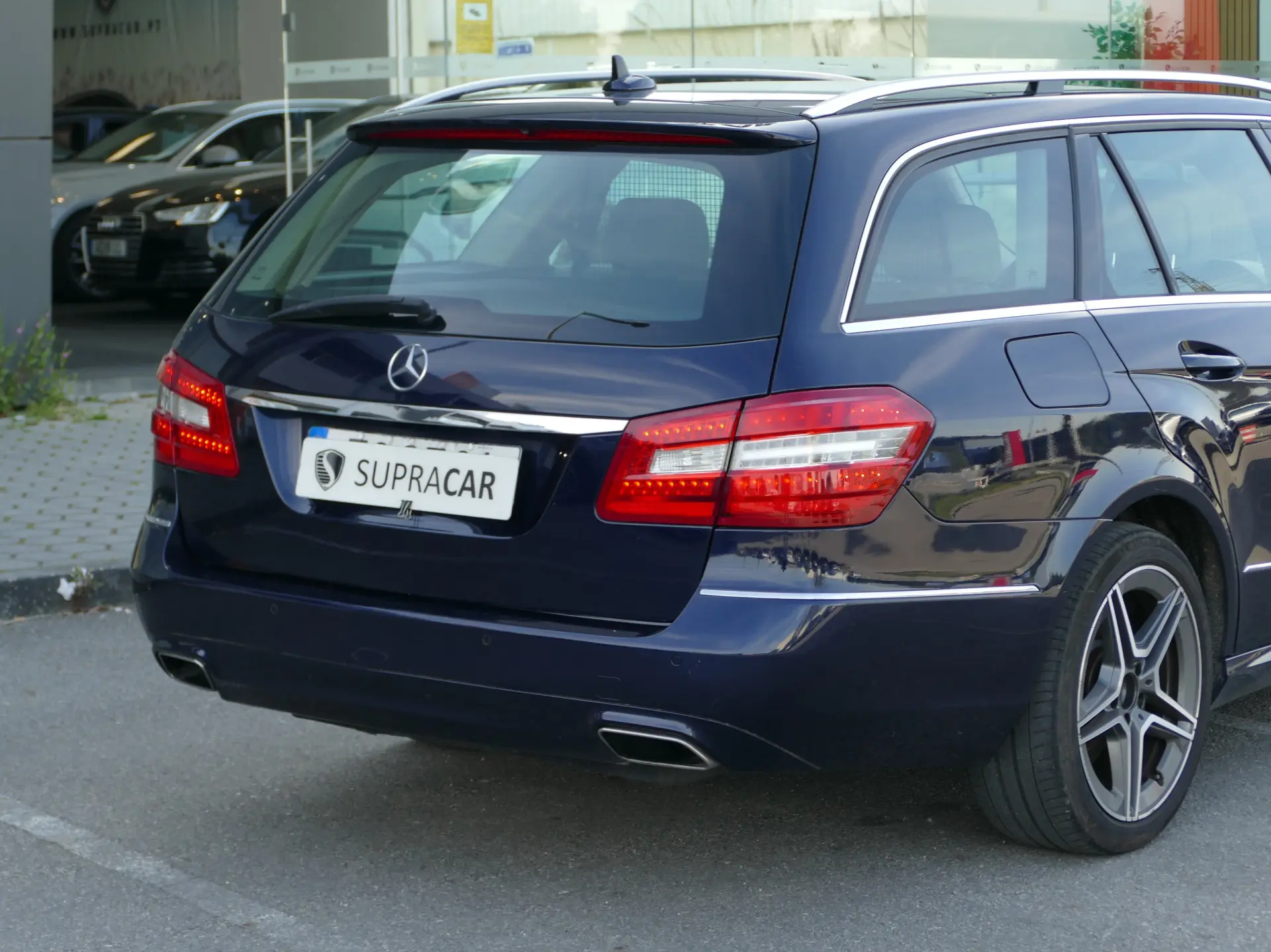 Mercedes-Benz E 220 CDi Avantgarde BE Auto. 6