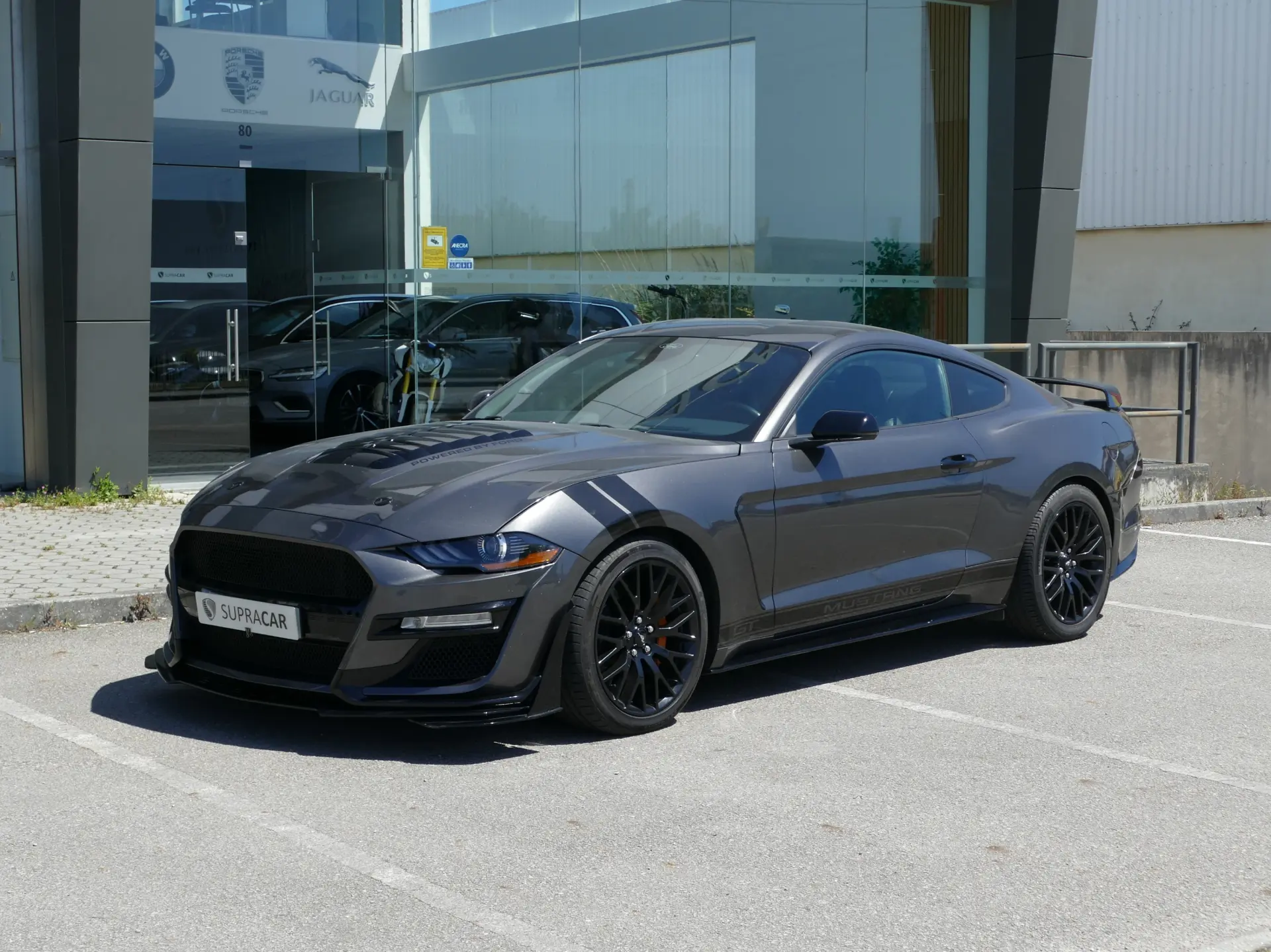 Ford Mustang GT Bullit 1