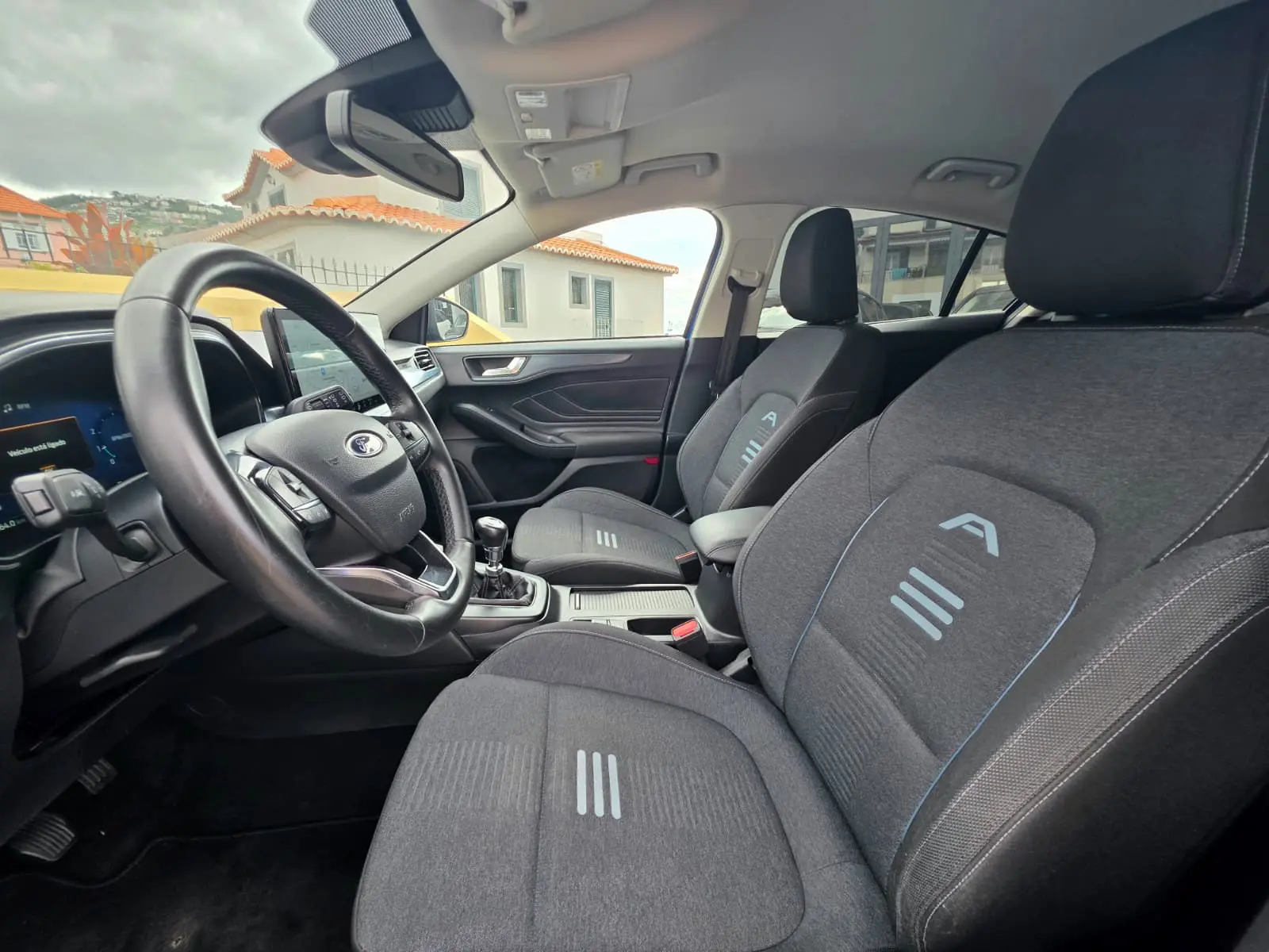 Ford Focus 1.0 EcoBoost MHEV Connected 17