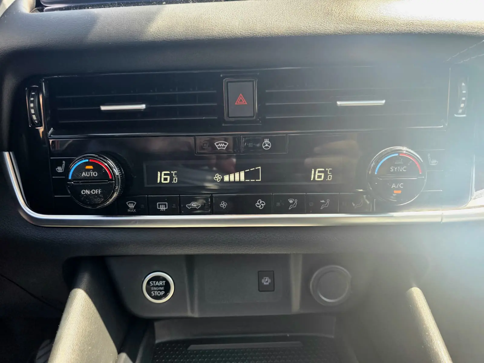 Nissan Qashqai 1.3 DIG-T Engage Xtronic 21