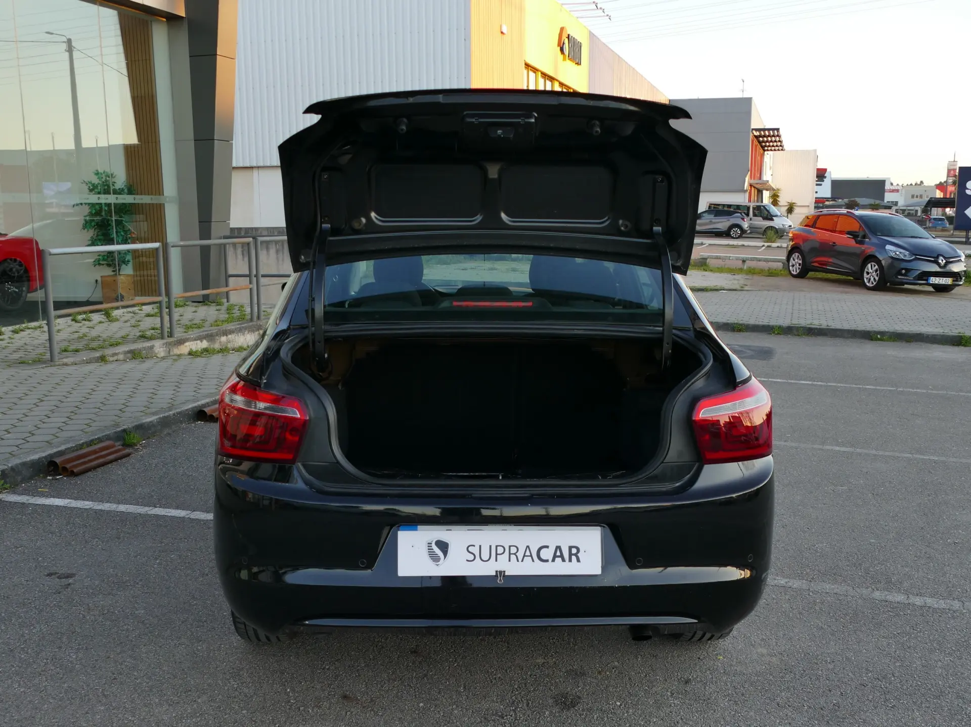 Citroen C-Elysée 1.5 BlueHDi Shine 13