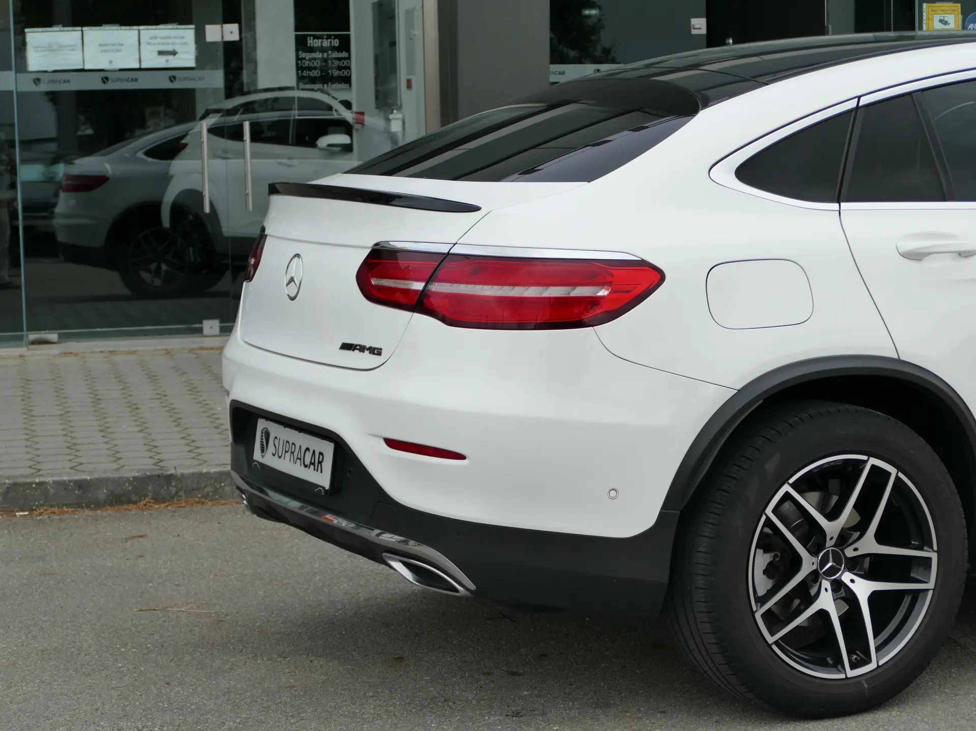 Mercedes-Benz GLC 220 d 4Matic 9G-TRONIC AMG Line 6