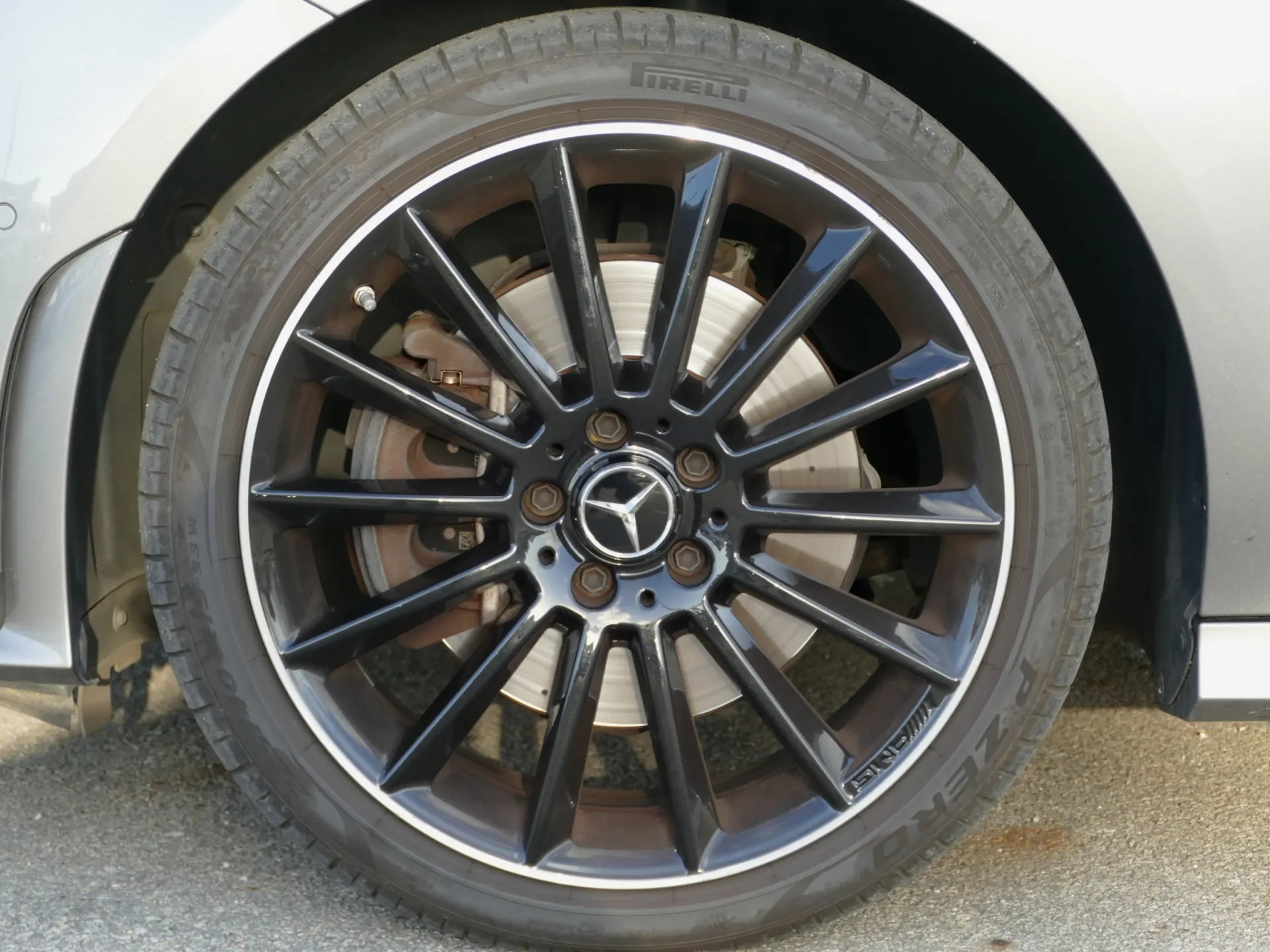 Mercedes-Benz CLA 250 e Shooting Brake AMG Line 8