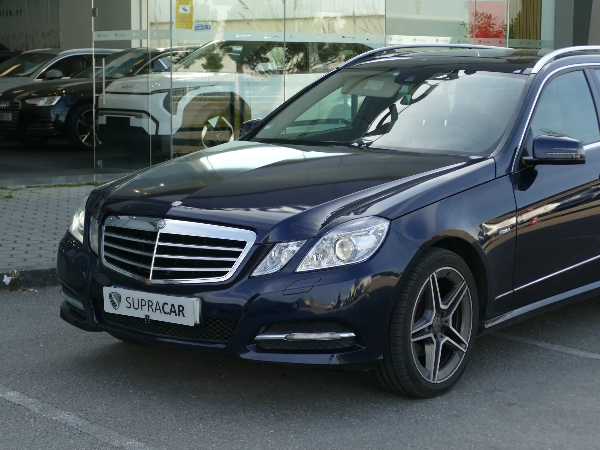 Mercedes-Benz E 220 CDi Avantgarde BE Auto. 5