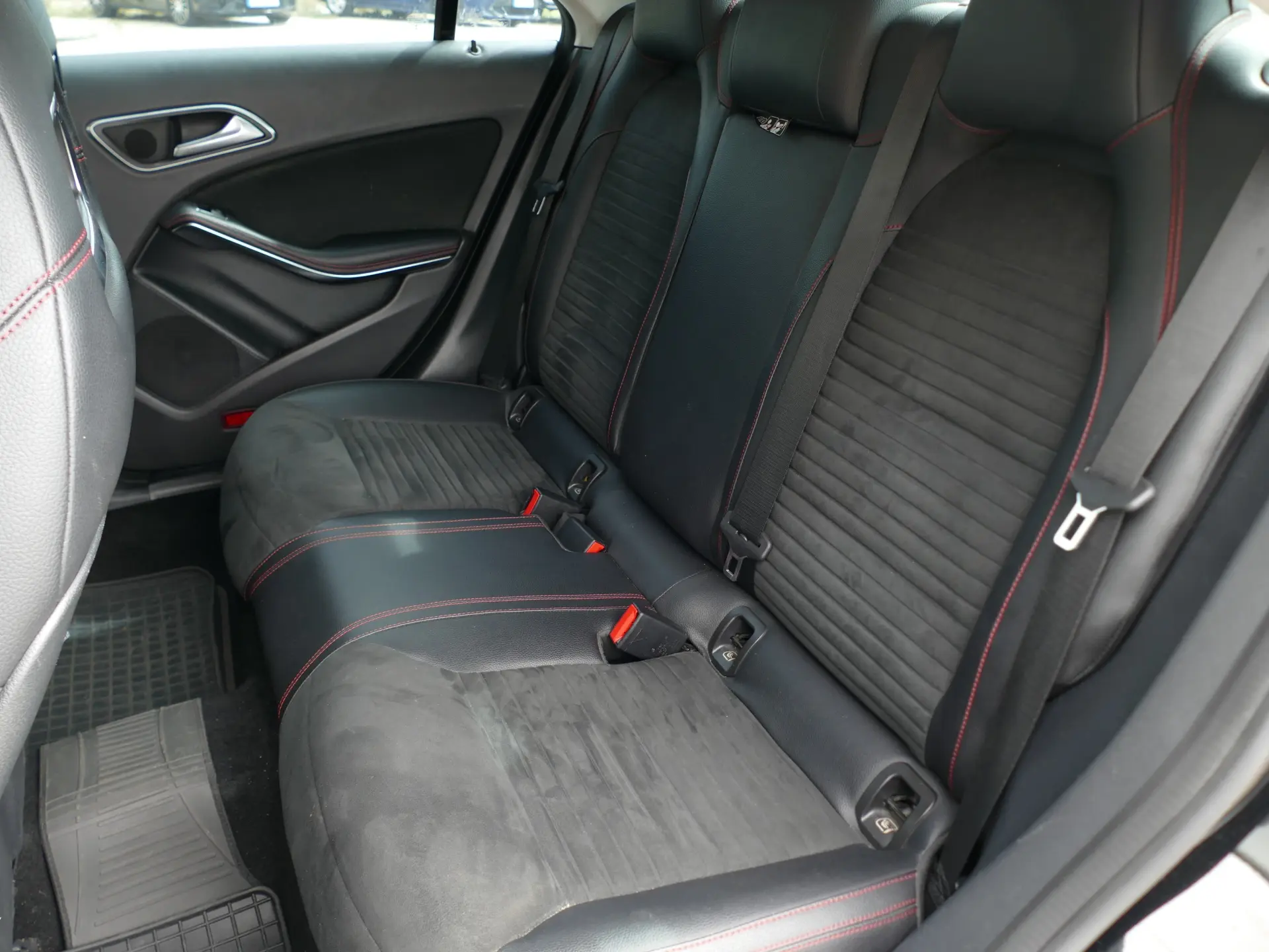 Mercedes-Benz CLA 200 d AMG Line Aut. 30