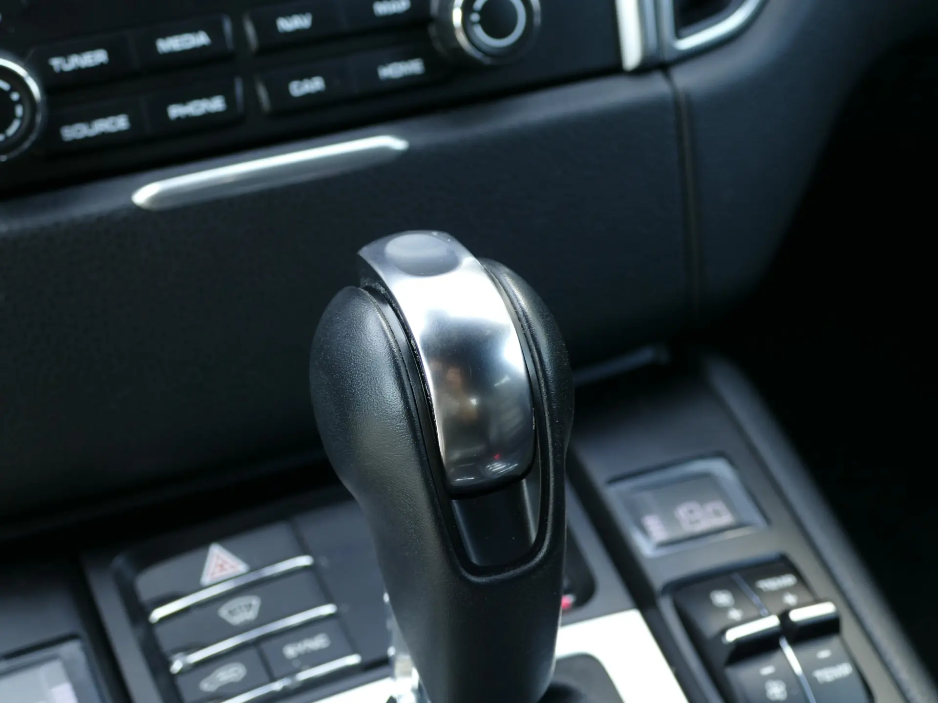 Porsche Macan S 26