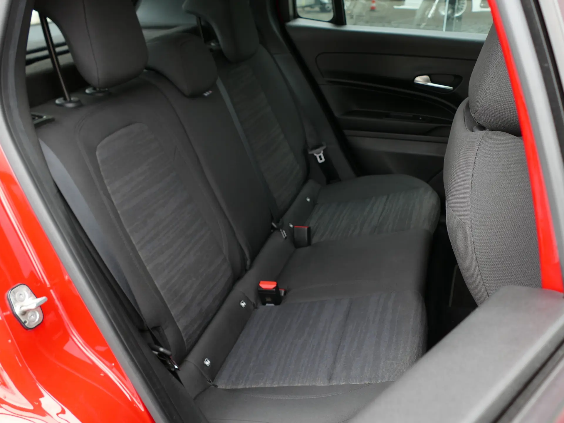 Jeep Avenger 54 kWh Altitude 34