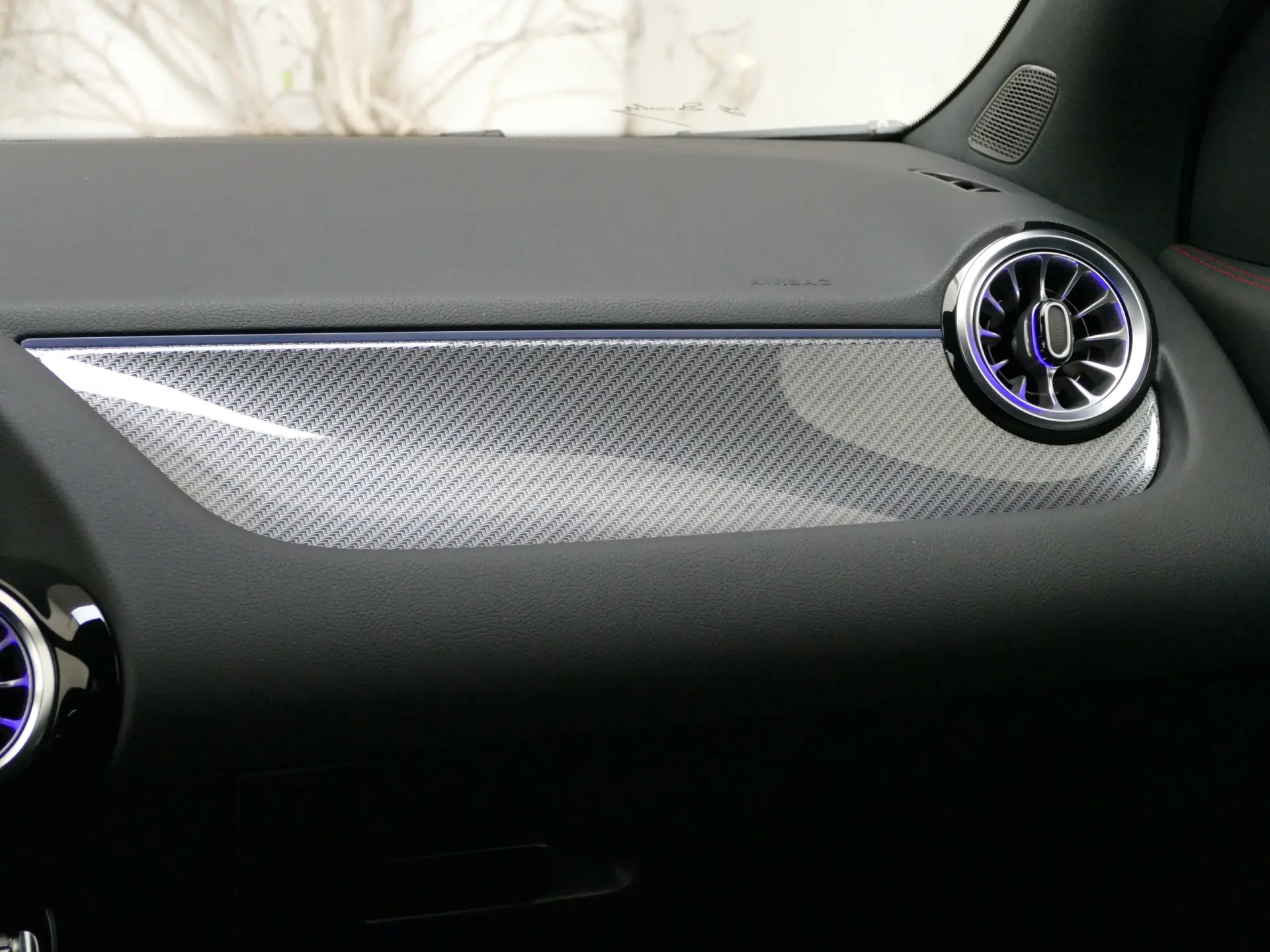 Mercedes-Benz GLA 250 e AMG Line 34