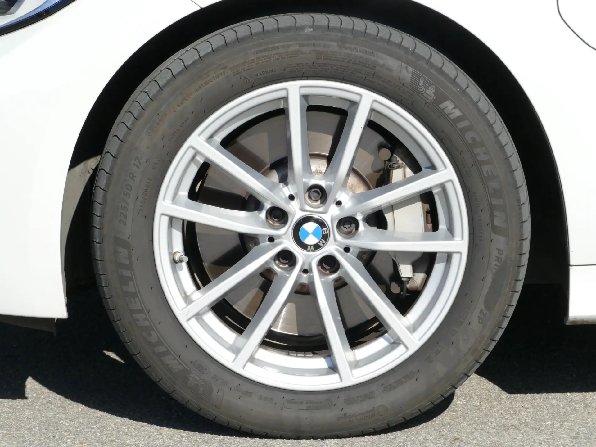 BMW 330 e iPerformance Advantage 7