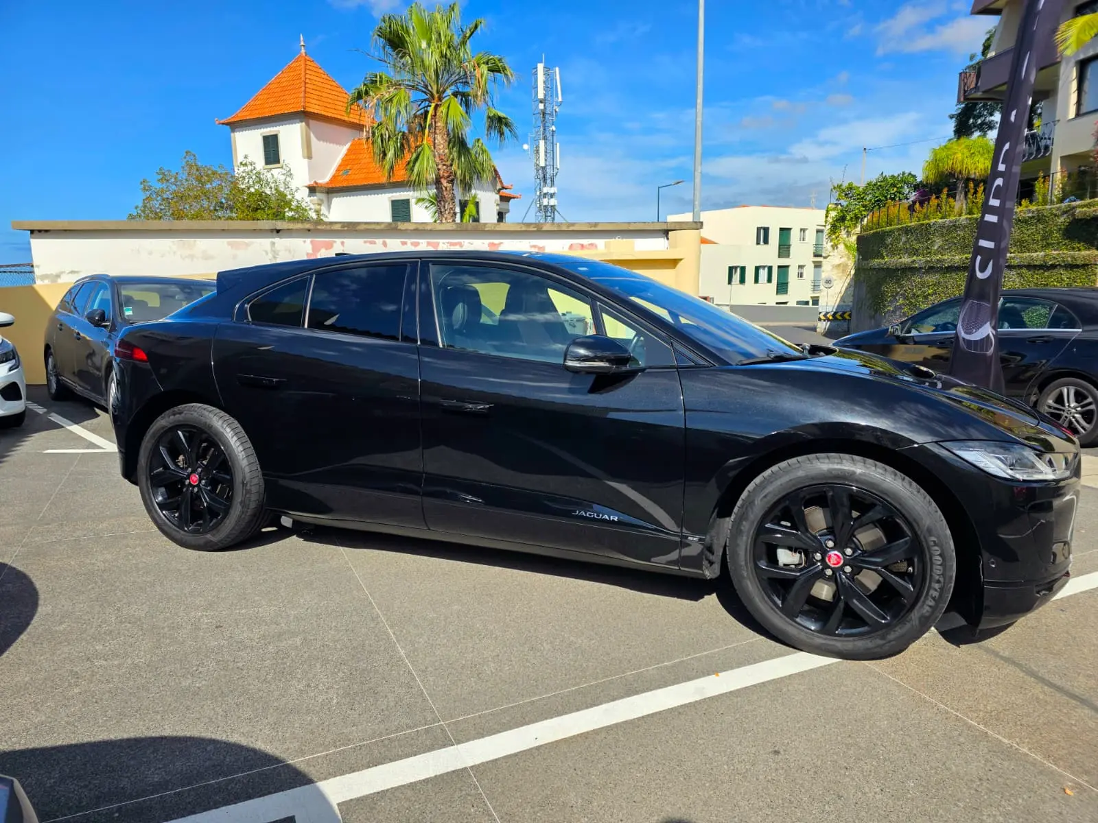 Jaguar I-Pace EV400 R-Dynamic SE AWD 4