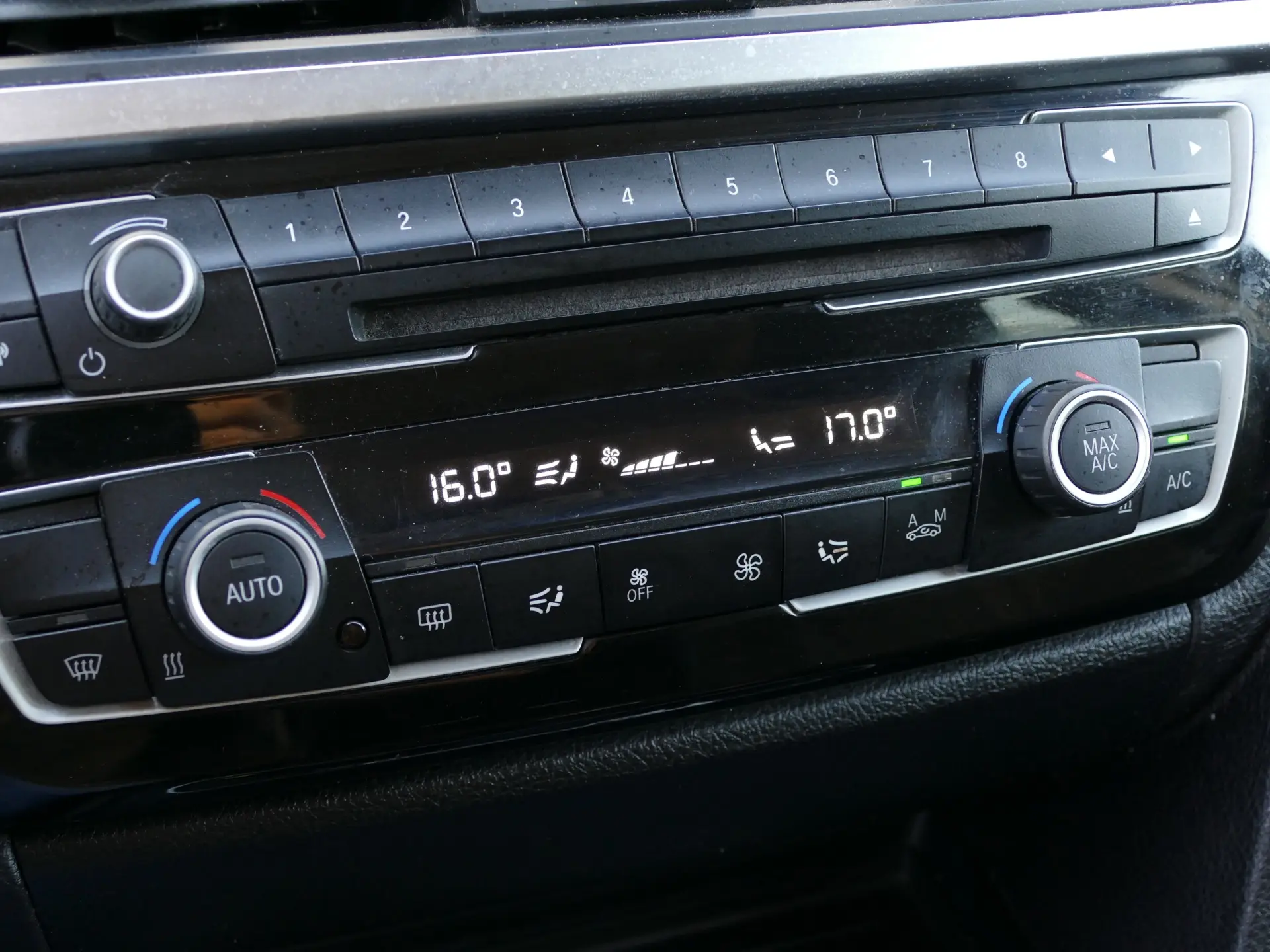 BMW 318 d Line Sport 23