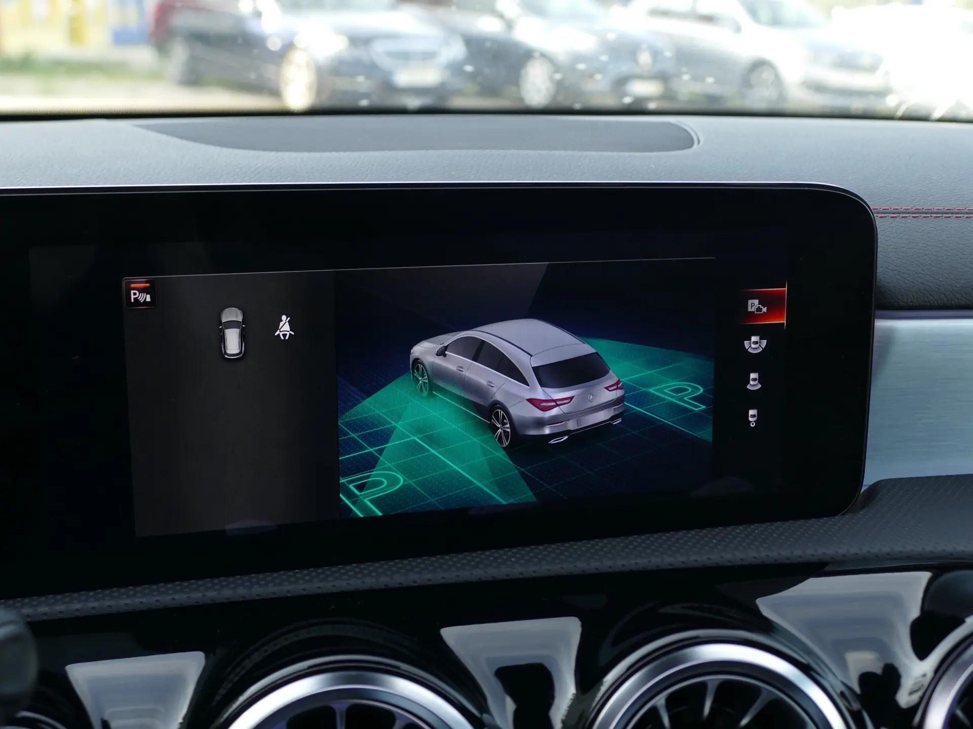 Mercedes-Benz CLA 250 e Shooting Brake AMG Line 25