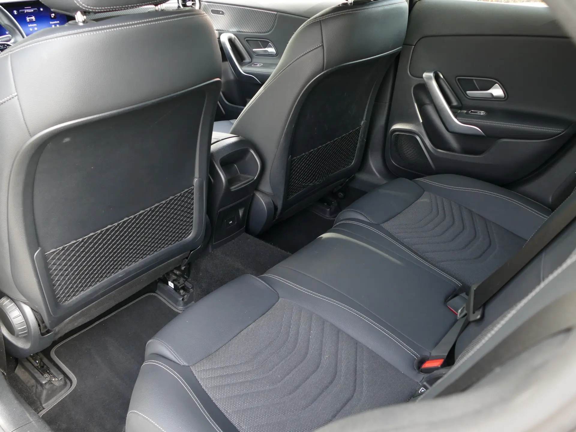 Mercedes-Benz A 250 e Progressive 29