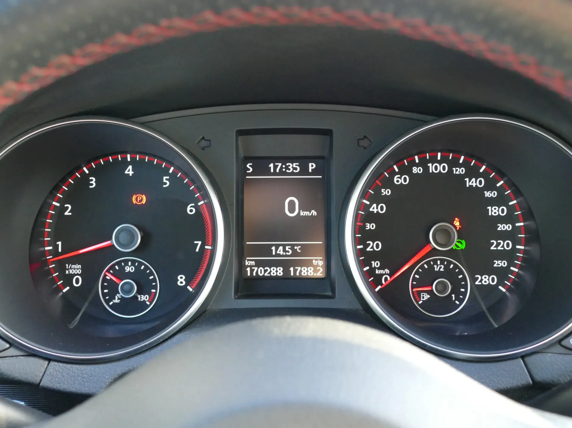 Volkswagen Golf 2.0 TSi GTI DSG 17