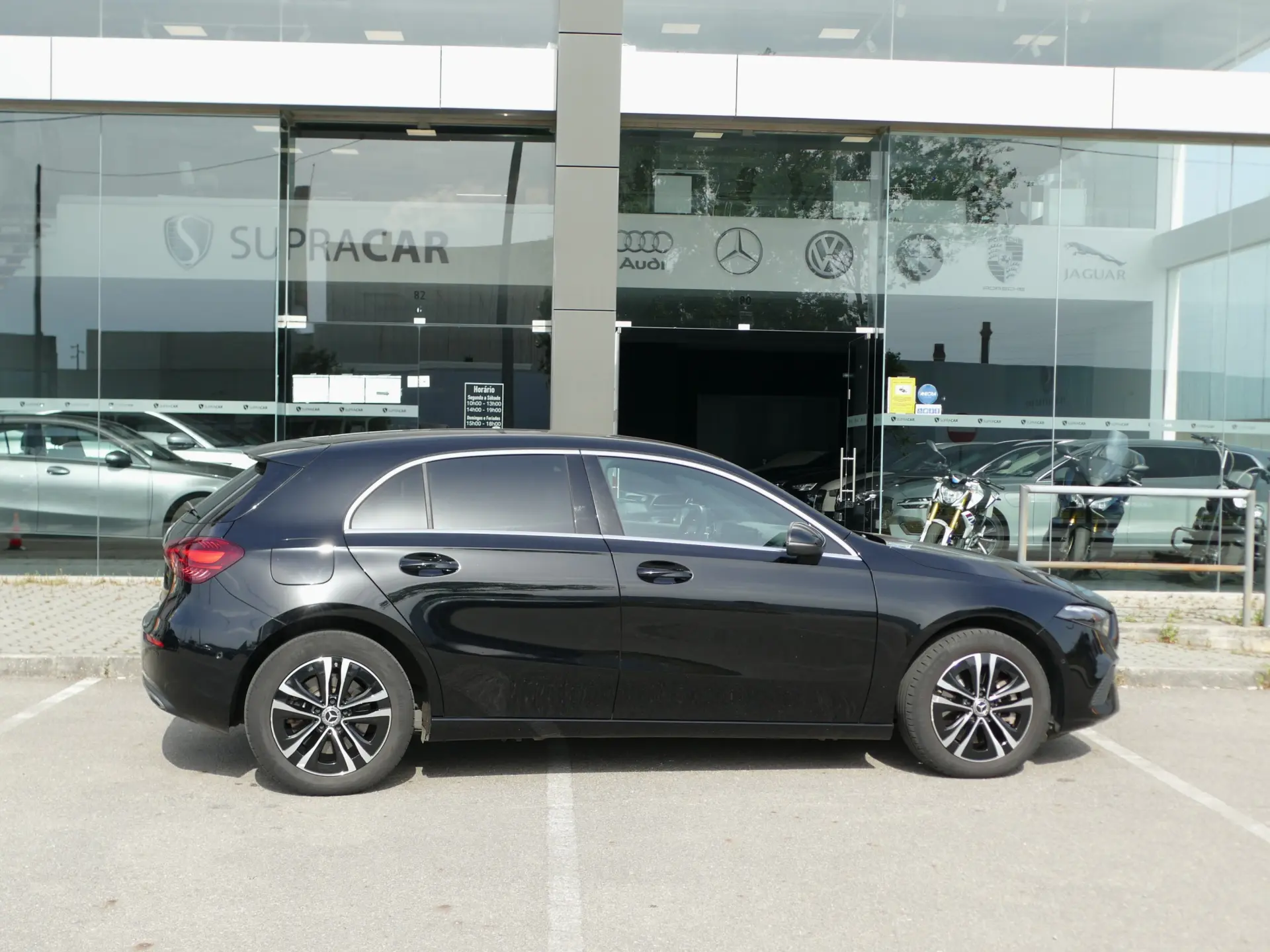 Mercedes-Benz A 250 e Progressive 38