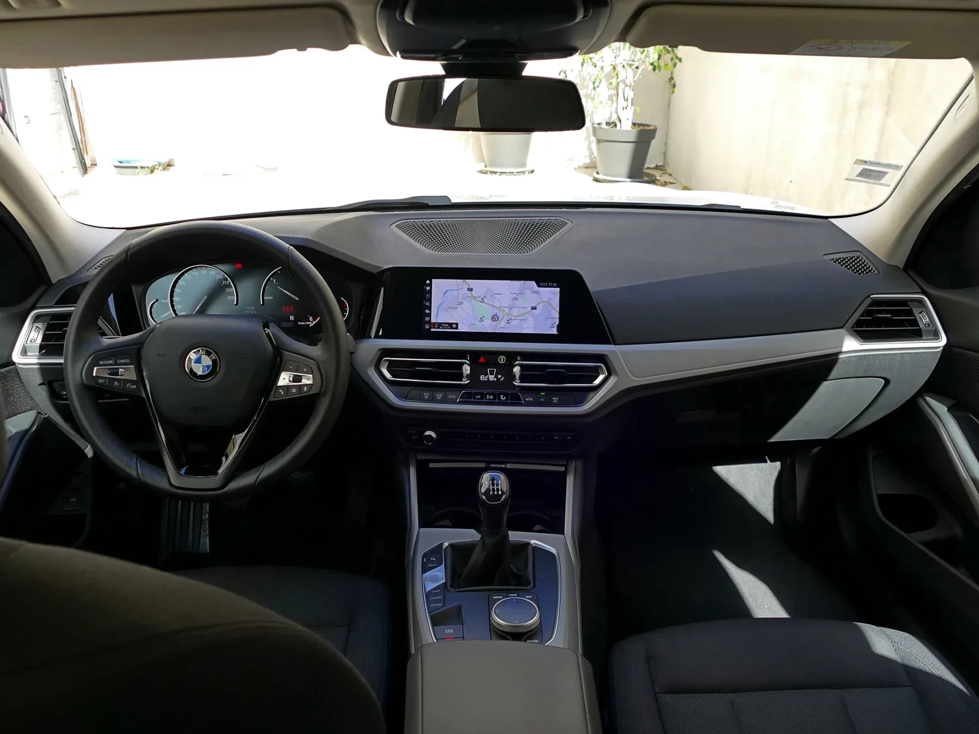 BMW 318 d Touring Corporate Edition 9